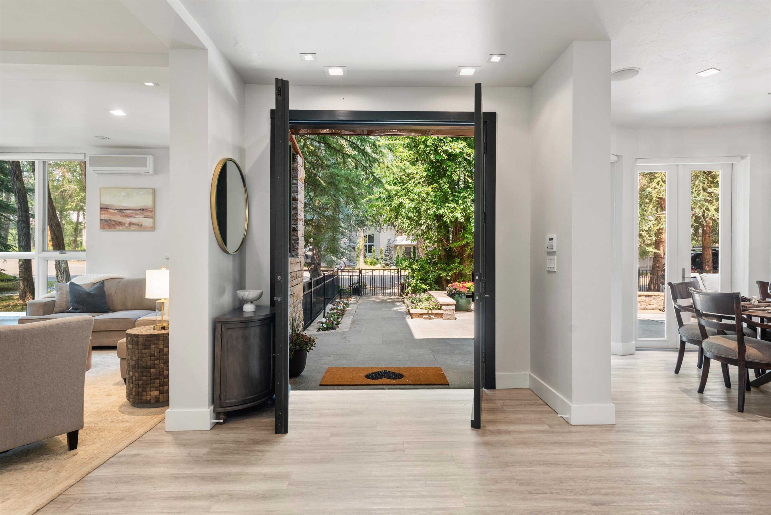  736 W Smuggler Street, Aspen, CO, 81611 - 物件實景