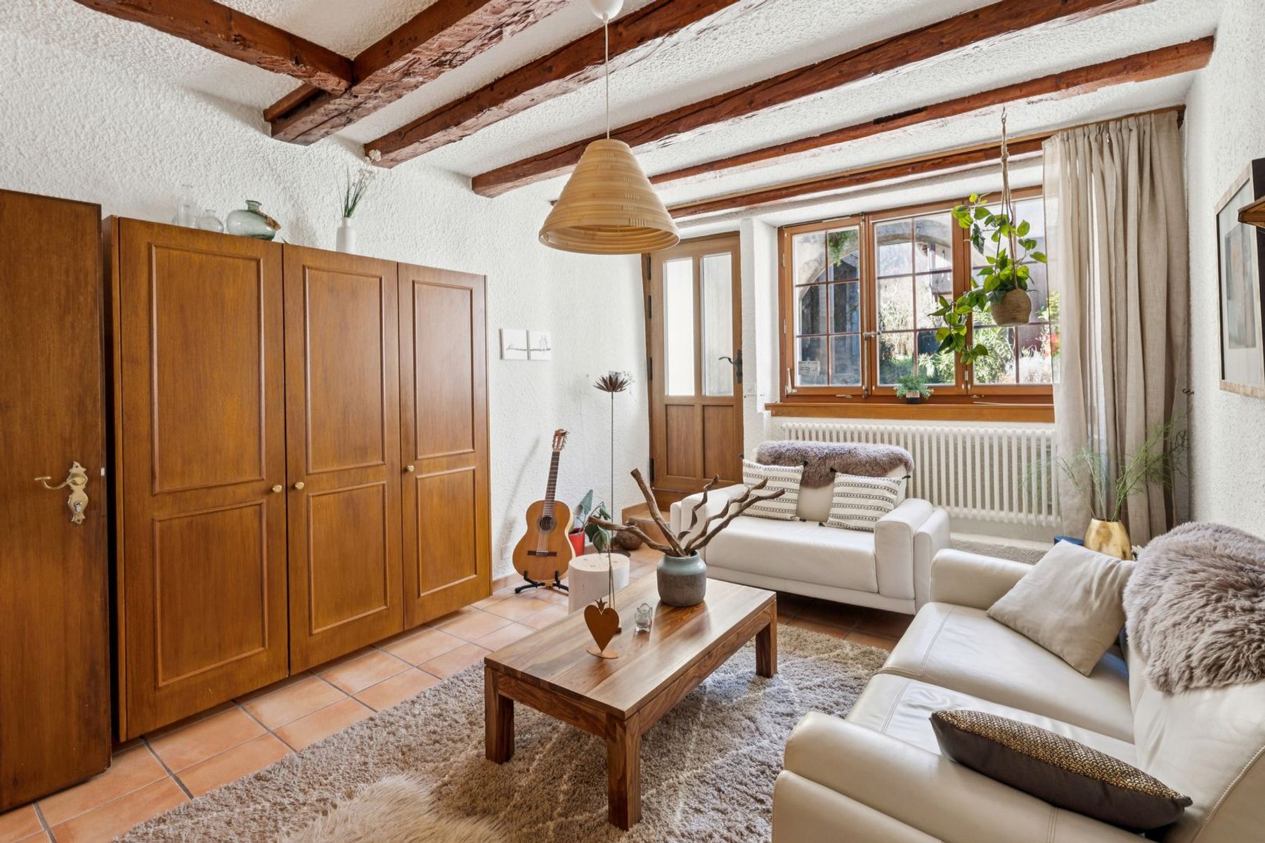  Characteristic village house facing Lake Neuchâtel - 物件實景