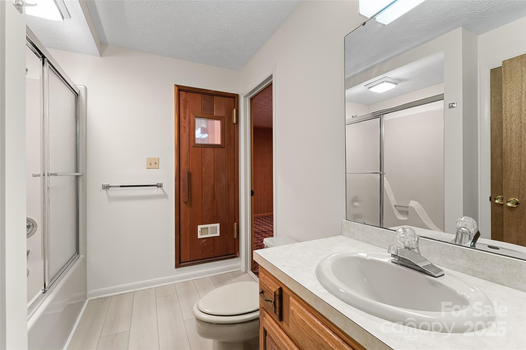 Asheville, North Carolina, 28806, United States, 4 Bedrooms Bedrooms, ,7 BathroomsBathrooms,Residential,For Sale,2001190