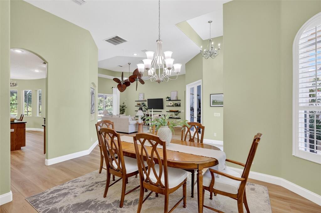 Bradenton, Florida, 34212, United States, 4 Bedrooms Bedrooms, ,3 BathroomsBathrooms,Residential,For Sale,1991075