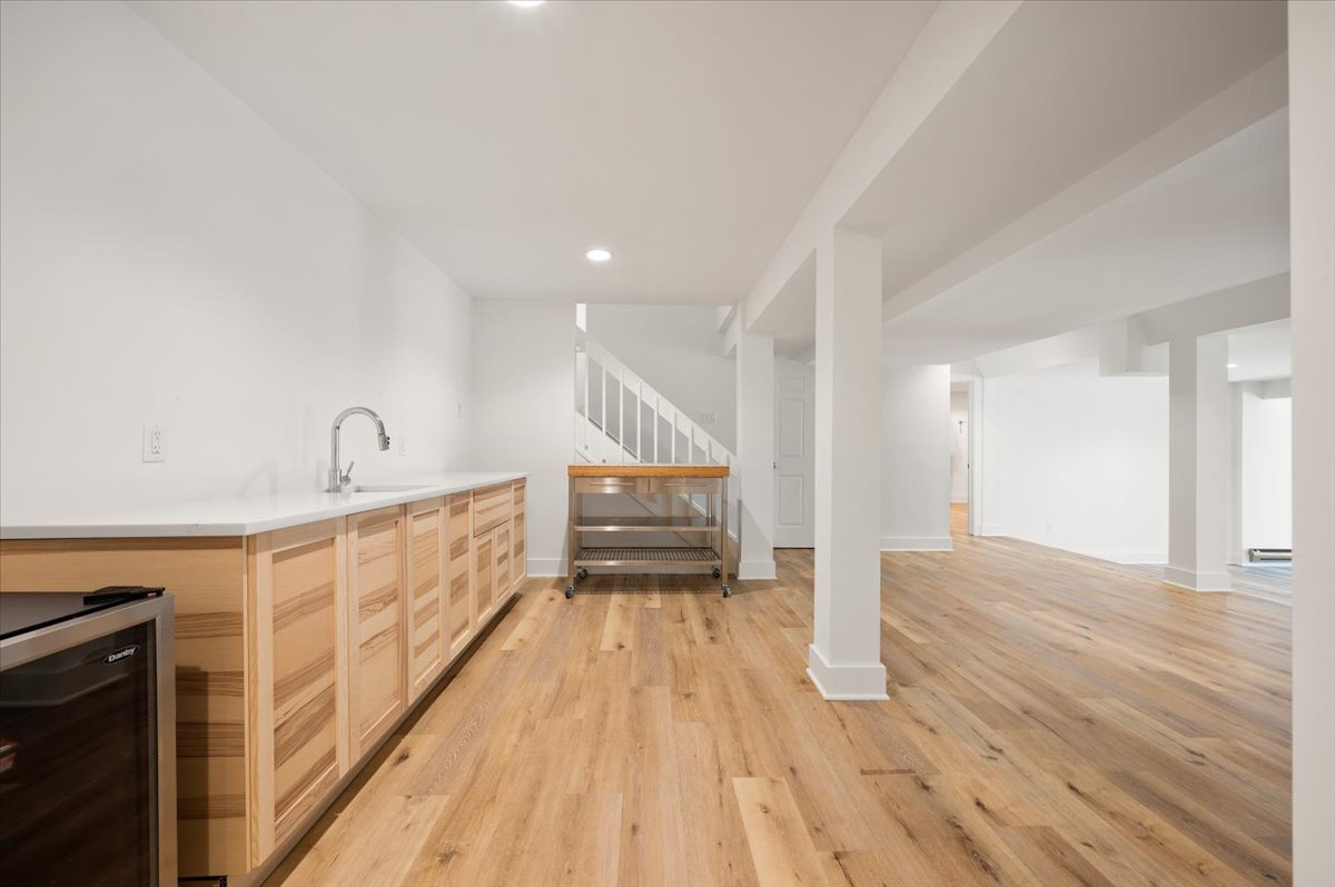 Bernardsville, New Jersey, 07924, United States, 5 Bedrooms Bedrooms, ,6 BathroomsBathrooms,Residential,For Sale,1981424