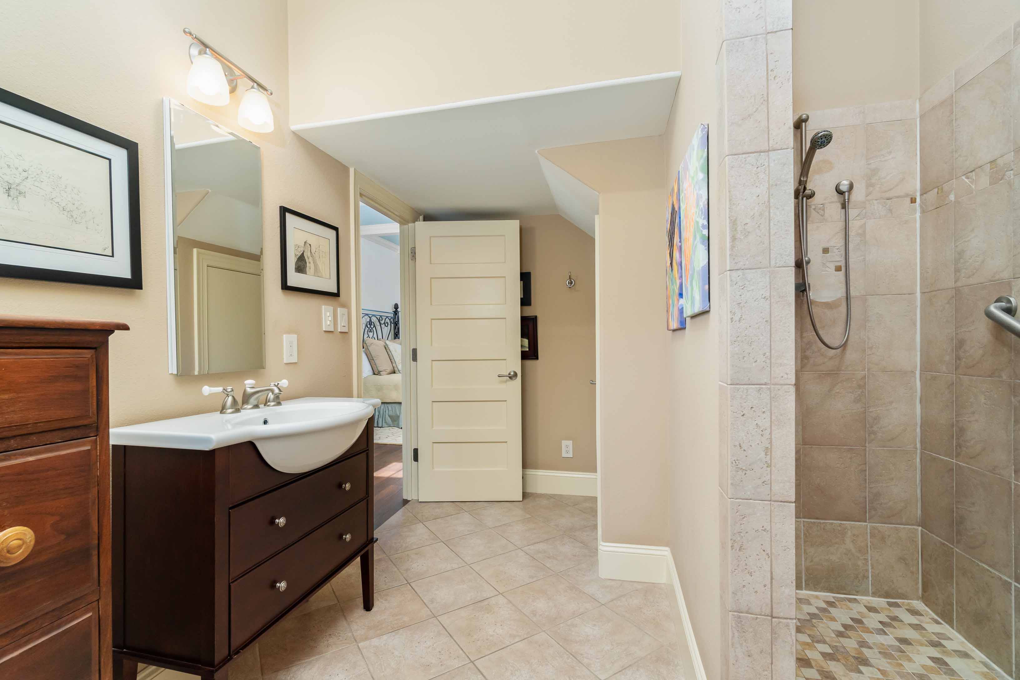 Oriental, North Carolina, 28571, United States, 3 Bedrooms Bedrooms, ,5 BathroomsBathrooms,Residential,For Sale,2011352