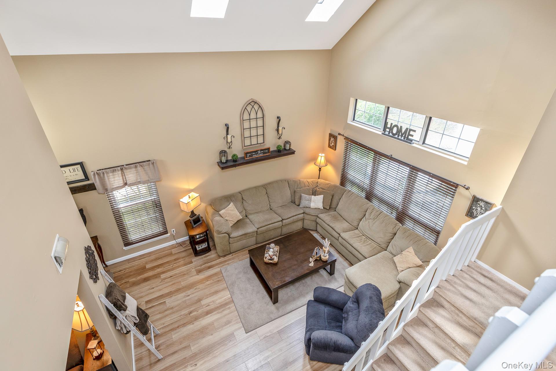 Middle Island, New York, 11953, United States, 3 Bedrooms Bedrooms, ,3 BathroomsBathrooms,Residential,For Sale,1932186