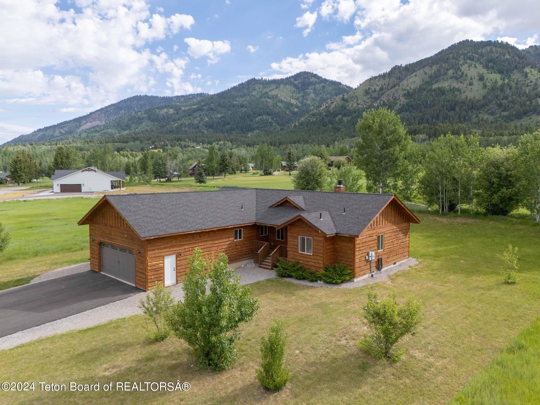 Star Valley Ranch, Wyoming, 83127, United States, 3 Bedrooms Bedrooms, ,2 BathroomsBathrooms,Residential,For Sale,1921002