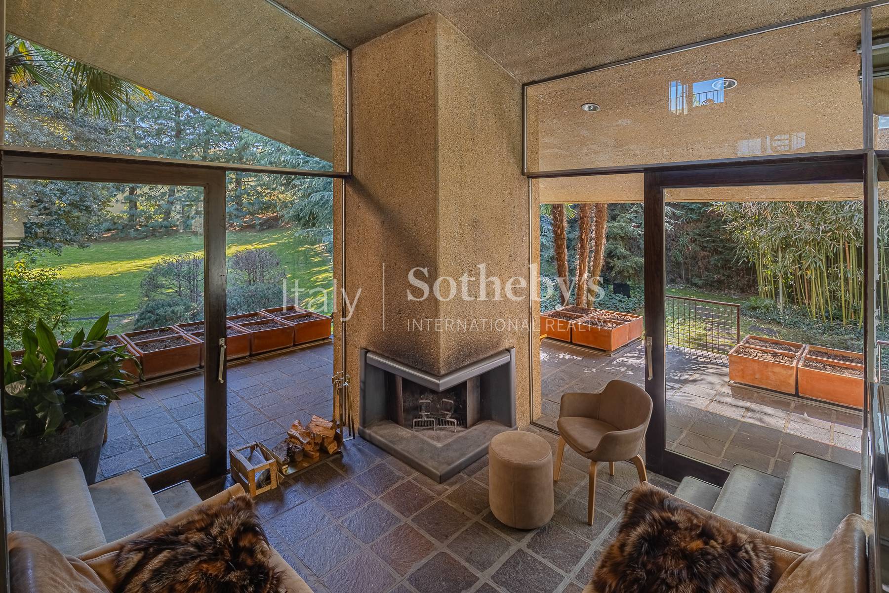  Designer villa surrounded by greenery - 物件實景