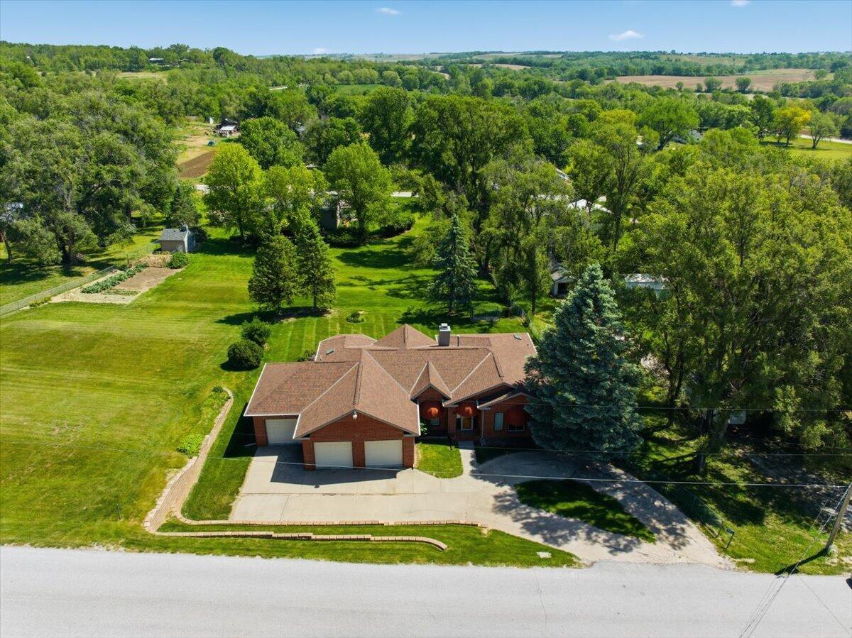 Hawthorne Ave, Council Bluffs, IA 51503