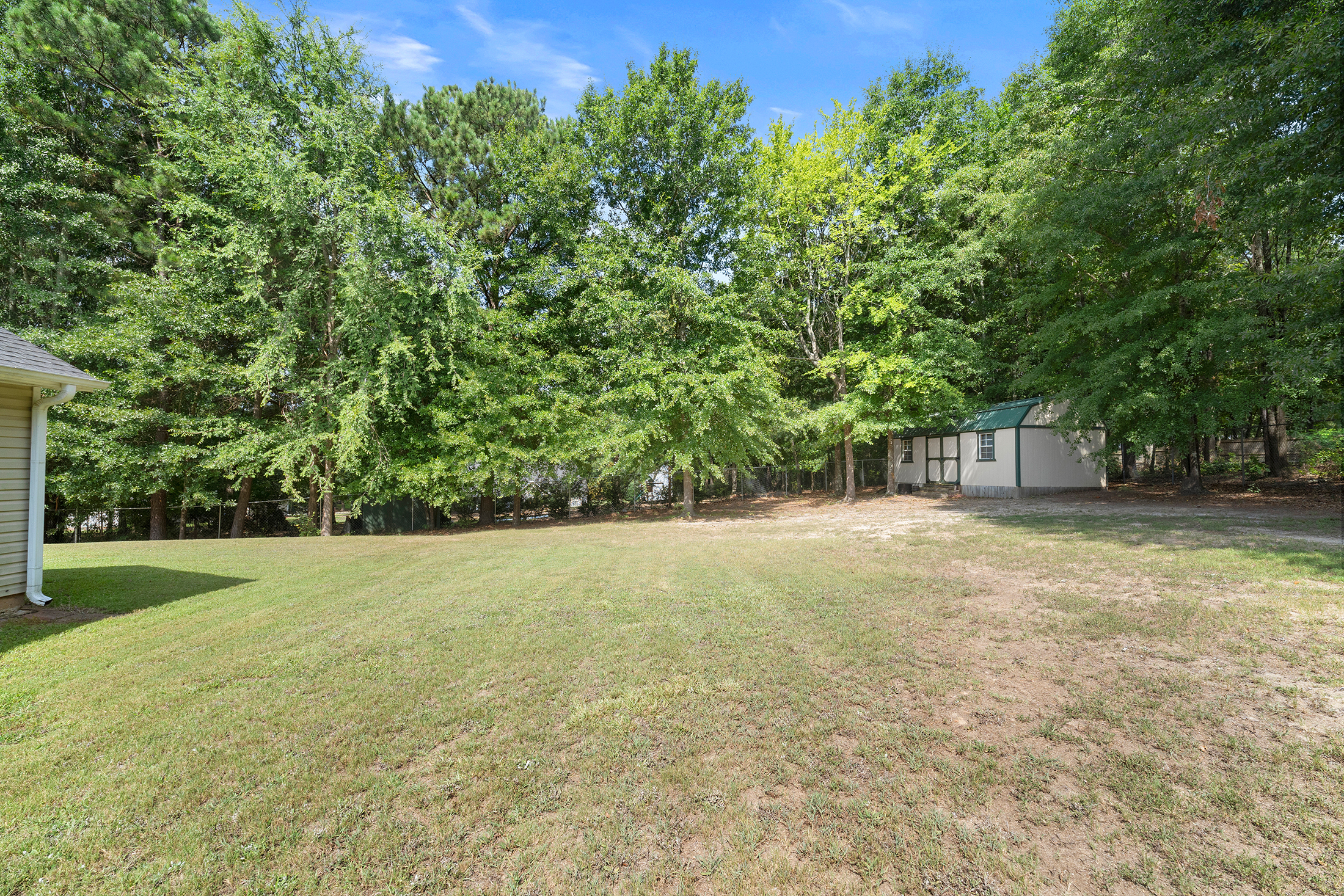  Immaculately Maintained, Brick-Front, Step-Less Ranch Home - 物件實景