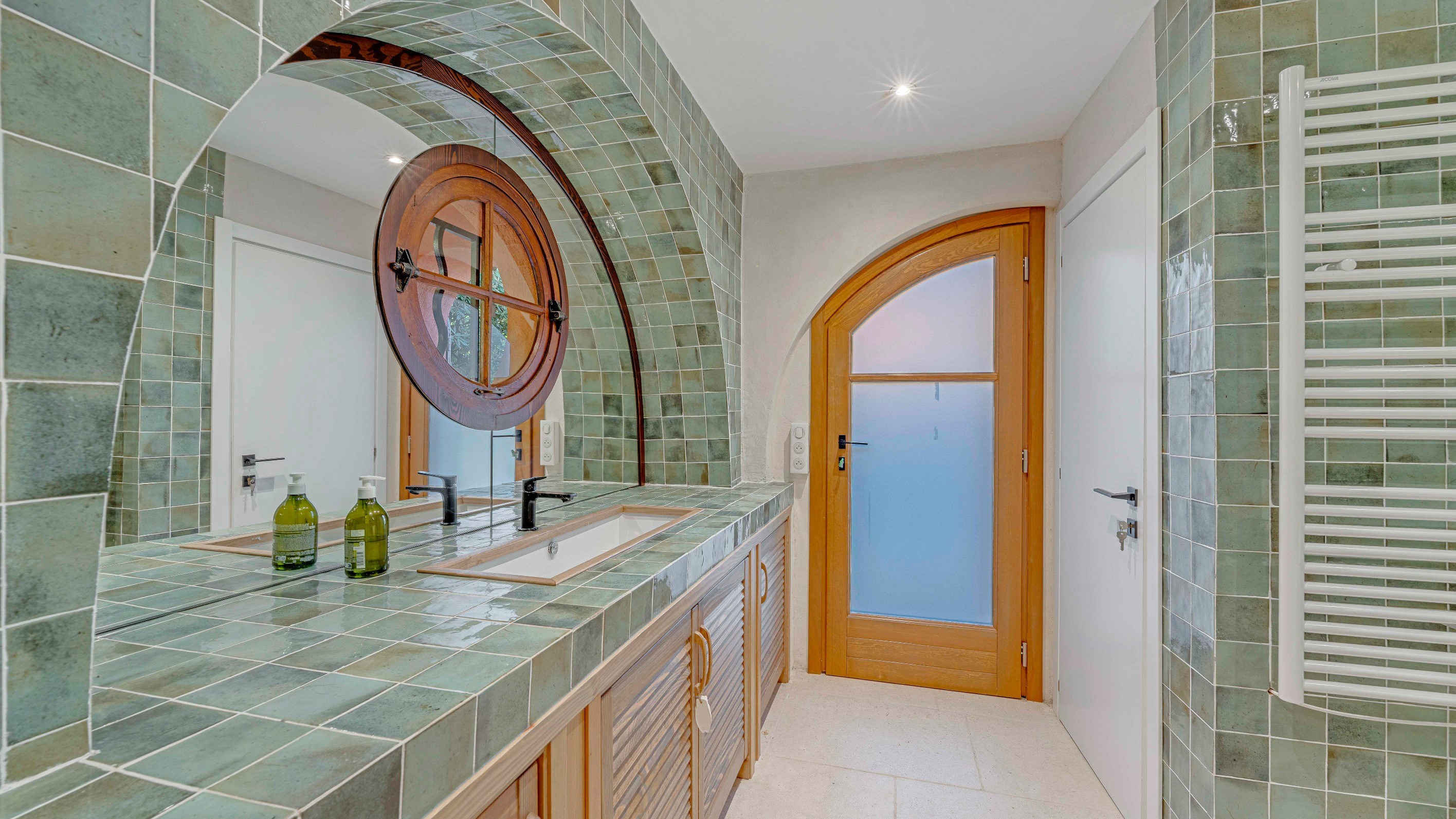  Renovated Art Deco villa with sea view, 300 m from the beaches, Sainte-Maxime, … - 物件實景