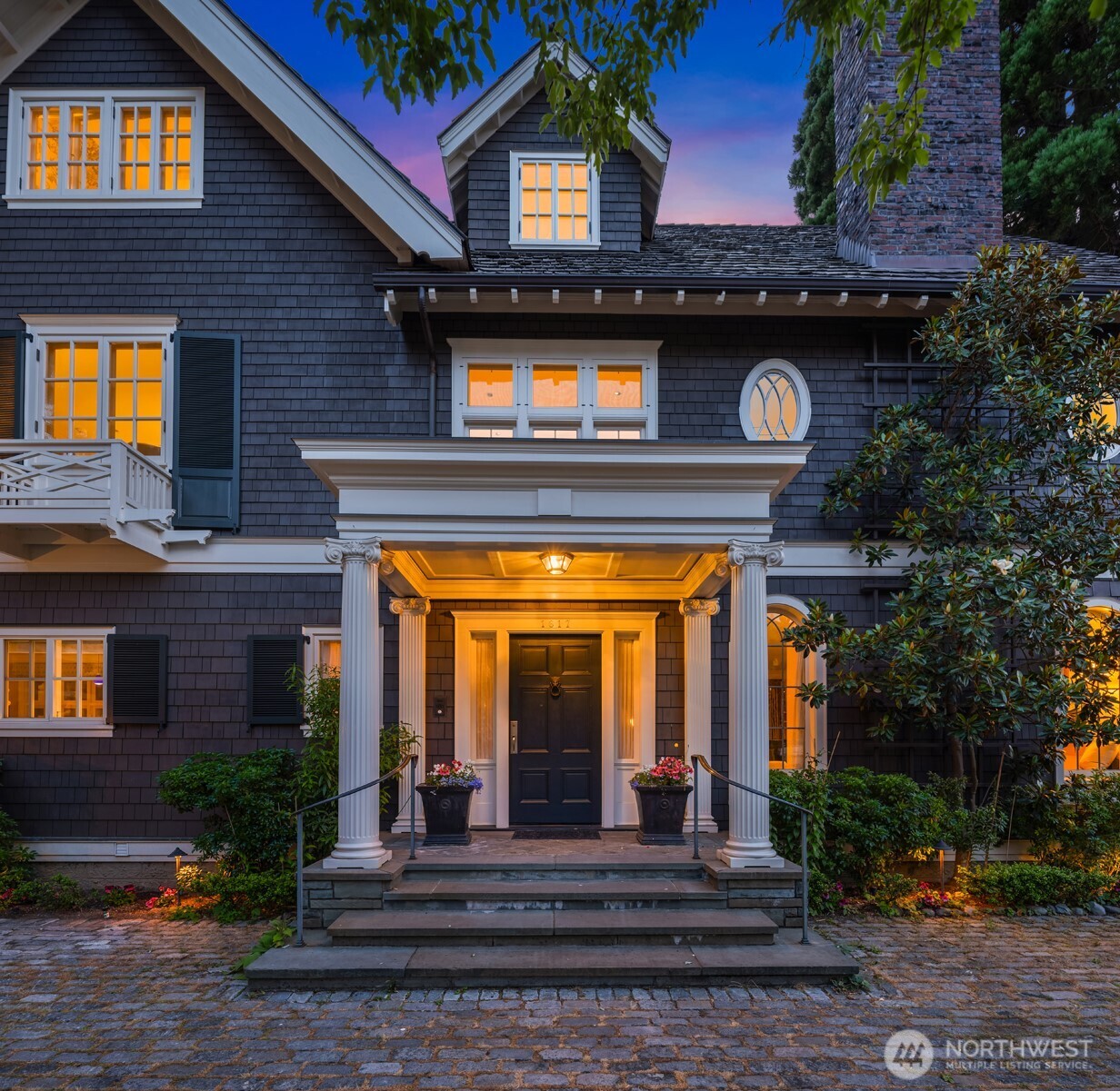 Seattle, Washington, 98102, United States, 5 Bedrooms Bedrooms, ,6 BathroomsBathrooms,Residential,For Sale,1891180