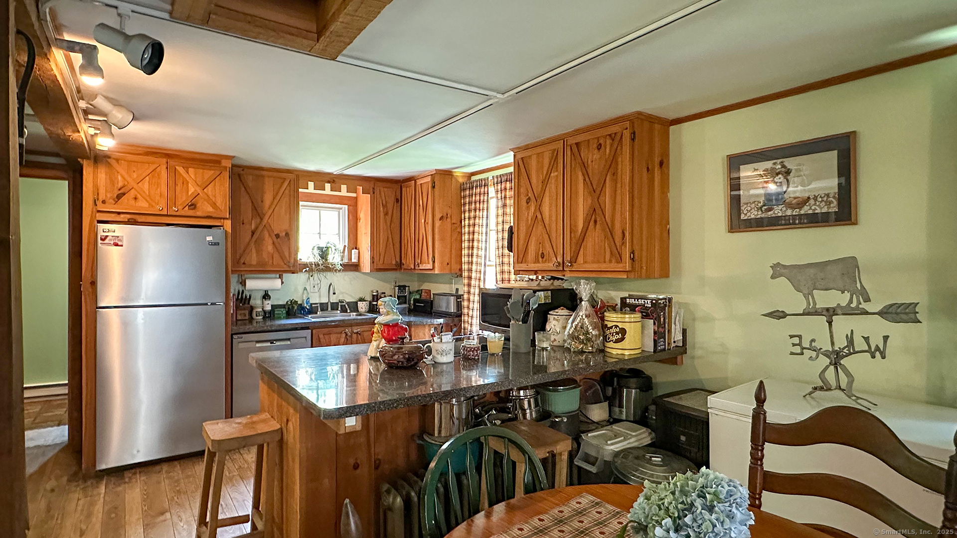 Newtown, Connecticut, 06482, United States, 2 Bedrooms Bedrooms, ,1 BathroomBathrooms,Residential,For Sale,1908784