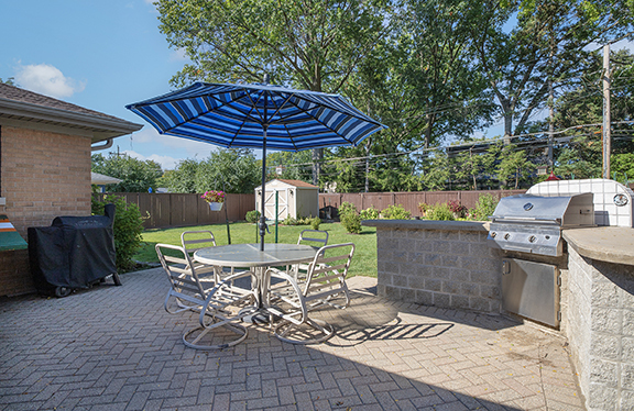 Des Plaines, Illinois, 60016, United States, 3 Bedrooms Bedrooms, ,3 BathroomsBathrooms,Residential,For Sale,2003071