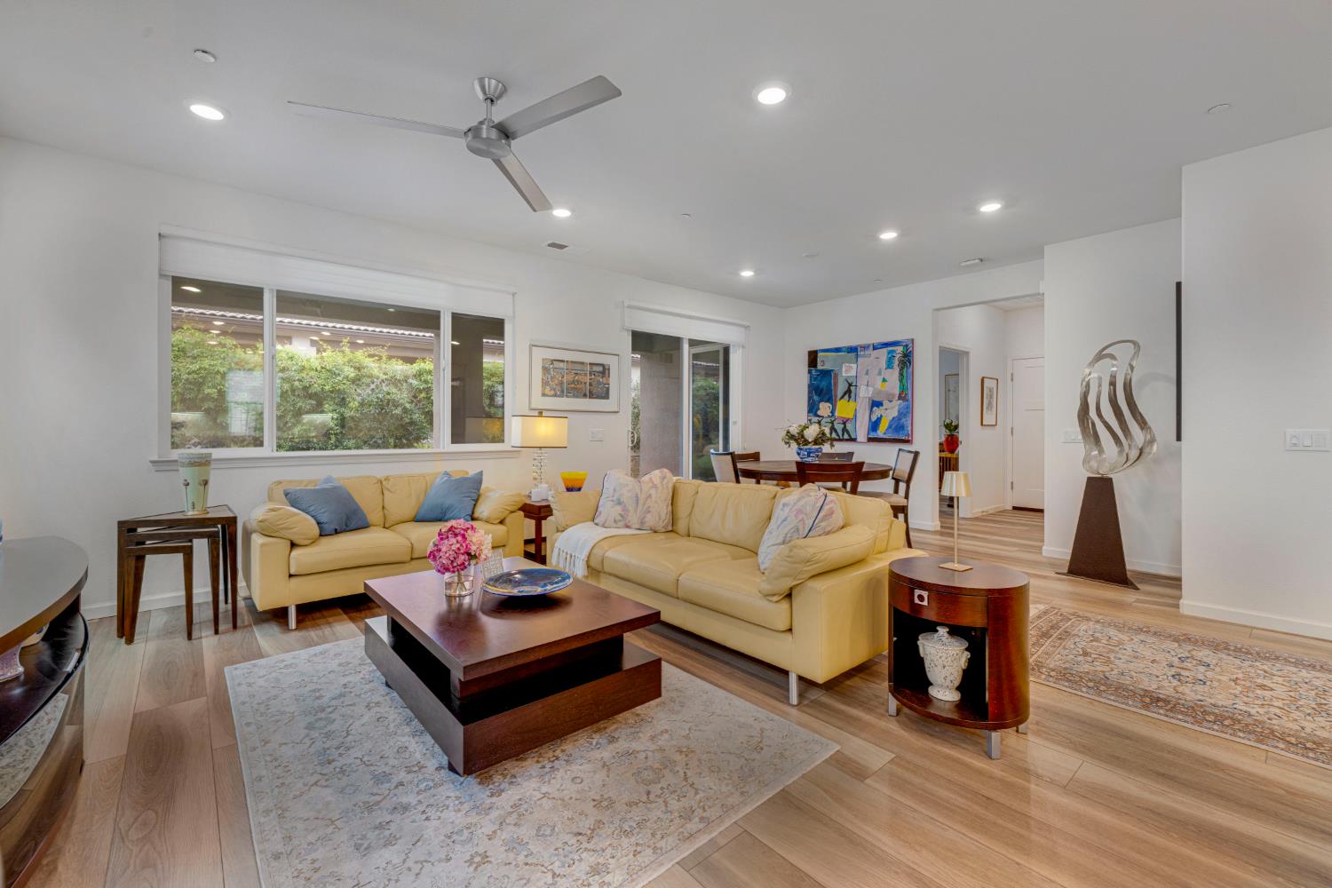 El Dorado Hills, California, 95762, United States, 2 Bedrooms Bedrooms, ,2 BathroomsBathrooms,Residential,For Sale,1950848