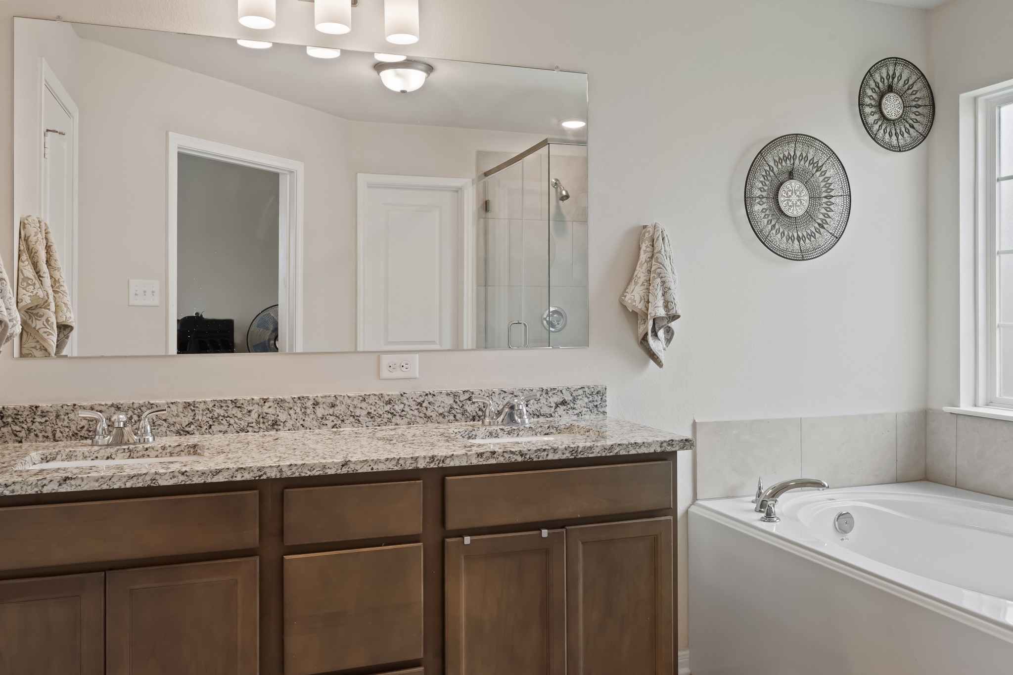 2040 Muscadine Trail, Brenham, TX, 77833 - 物件實景