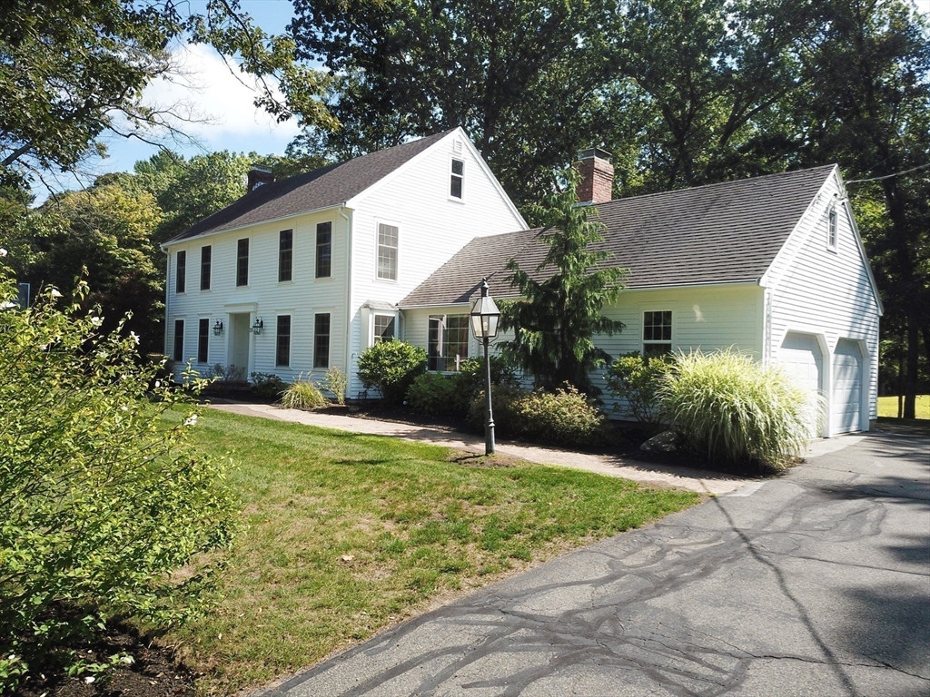 North Reading, Massachusetts, 01864, United States, 4 Bedrooms Bedrooms, ,3 BathroomsBathrooms,Residential,For Sale,1980722