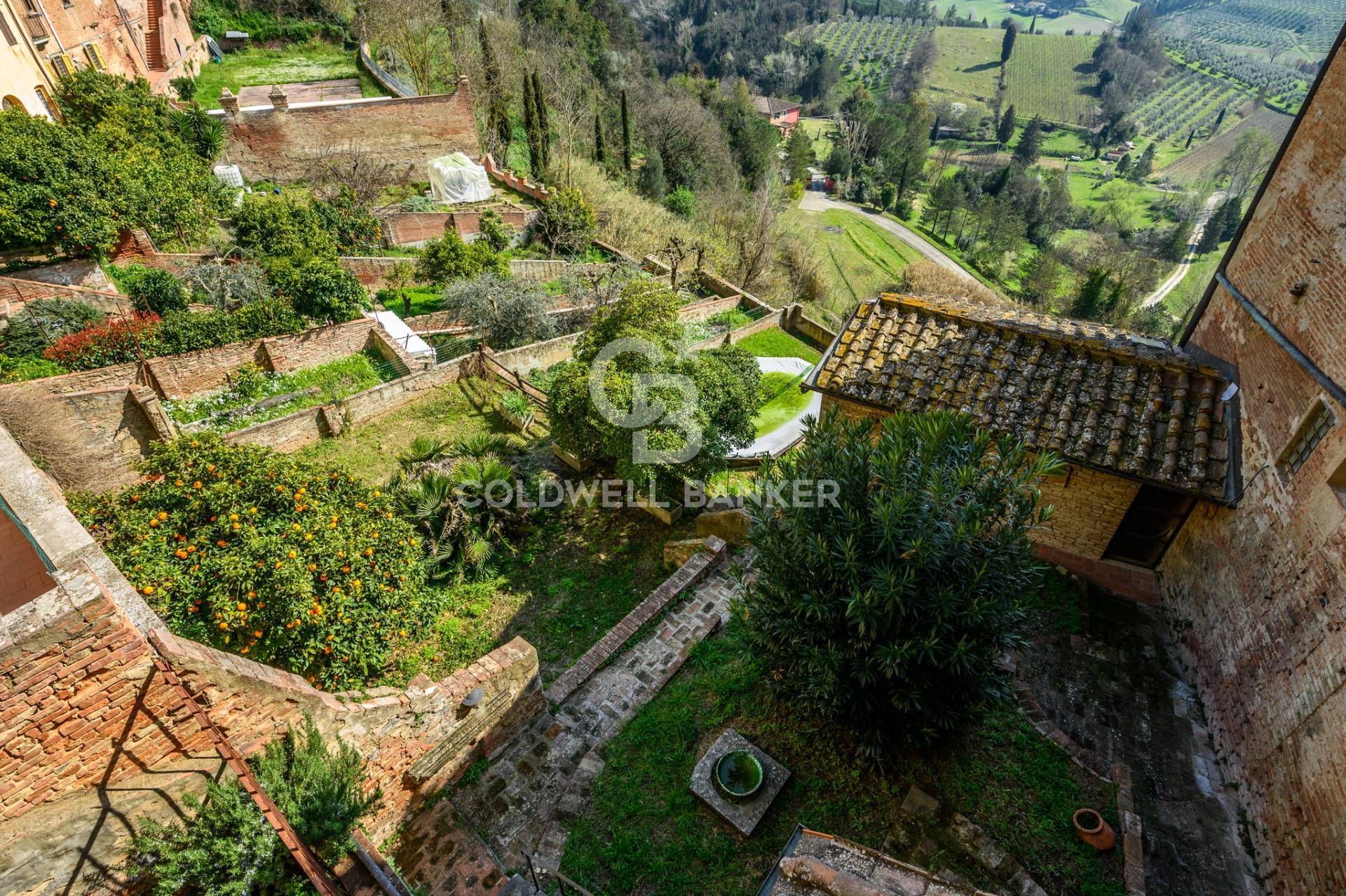 Piazza del Popolo, San Miniato, Pisa, 56027, IT, 10 Bedrooms Bedrooms, ,9 BathroomsBathrooms,Residential,For Sale,Piazza del Popolo,1442810