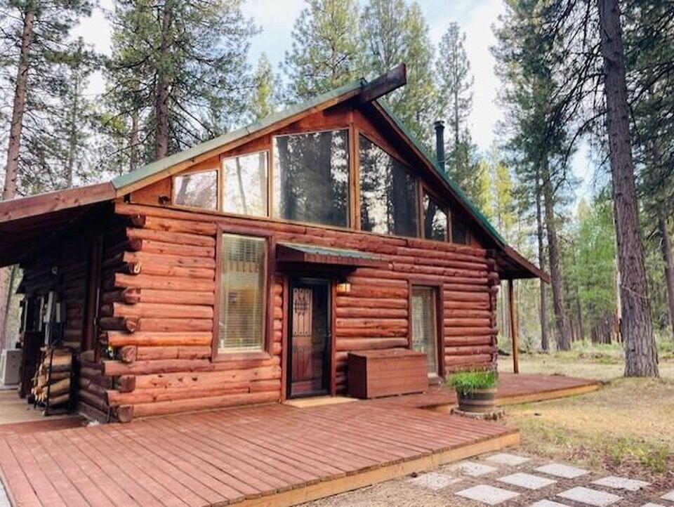 Bend, Oregon, 97707, United States, 2 Bedrooms Bedrooms, ,1 BathroomBathrooms,Residential,For Sale,1976090