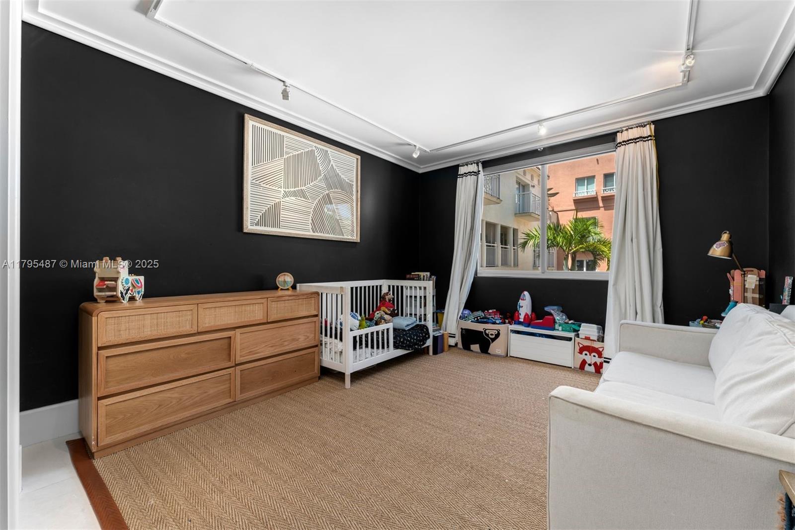 Miami Beach, Florida, 33139, United States, 3 Bedrooms Bedrooms, ,3 BathroomsBathrooms,Residential,For Sale,1794806