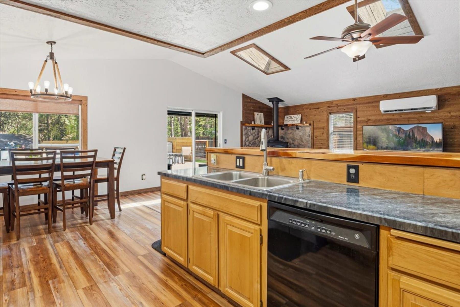  18961 River Woods Drive Bend, OR 97702 - 物件實景