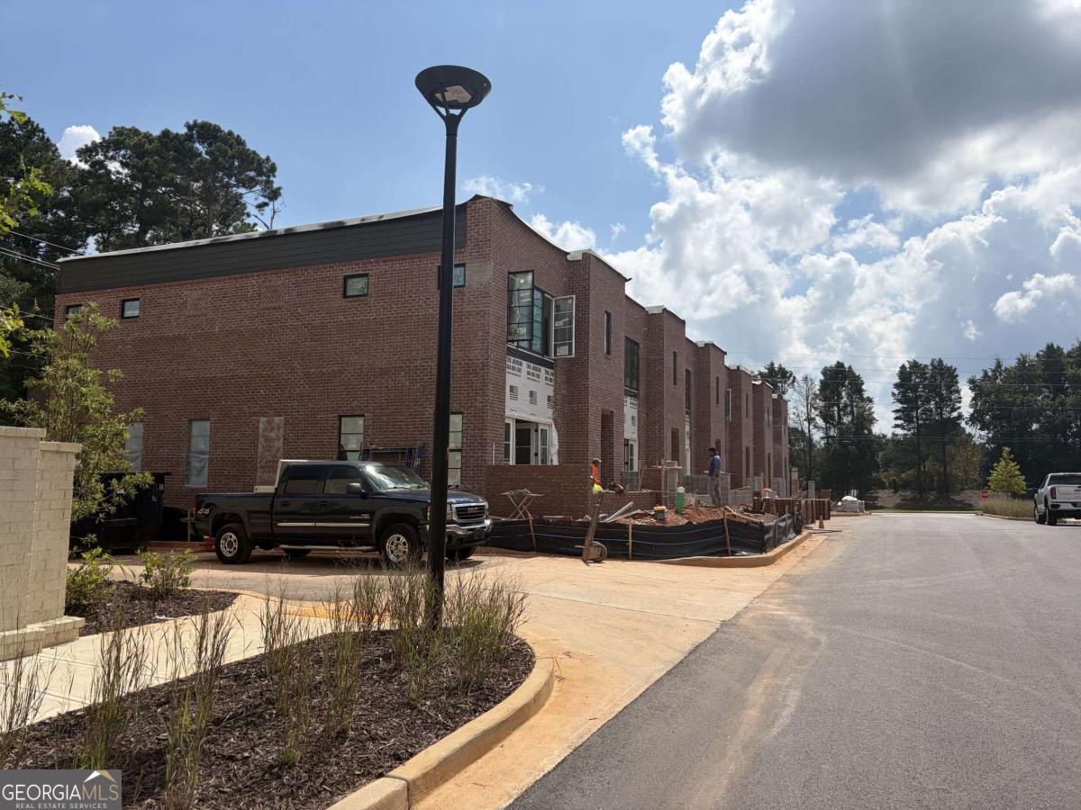 Watkinsville, Georgia, 30677, United States, 3 Bedrooms Bedrooms, ,4 BathroomsBathrooms,Residential,For Sale,1958067