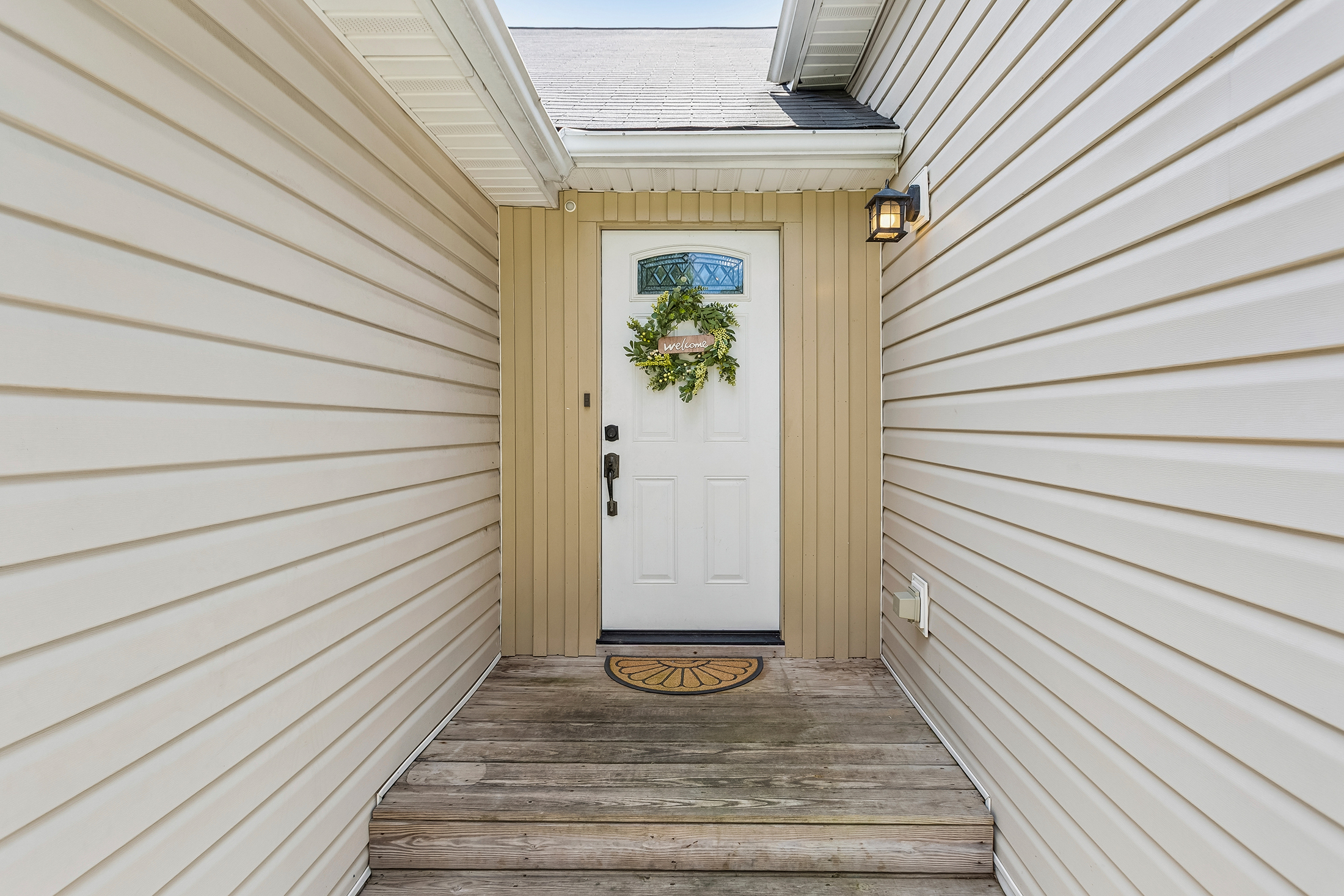  Beautifully Updated and Move-in Ready Four Bedroom Home - 物件實景