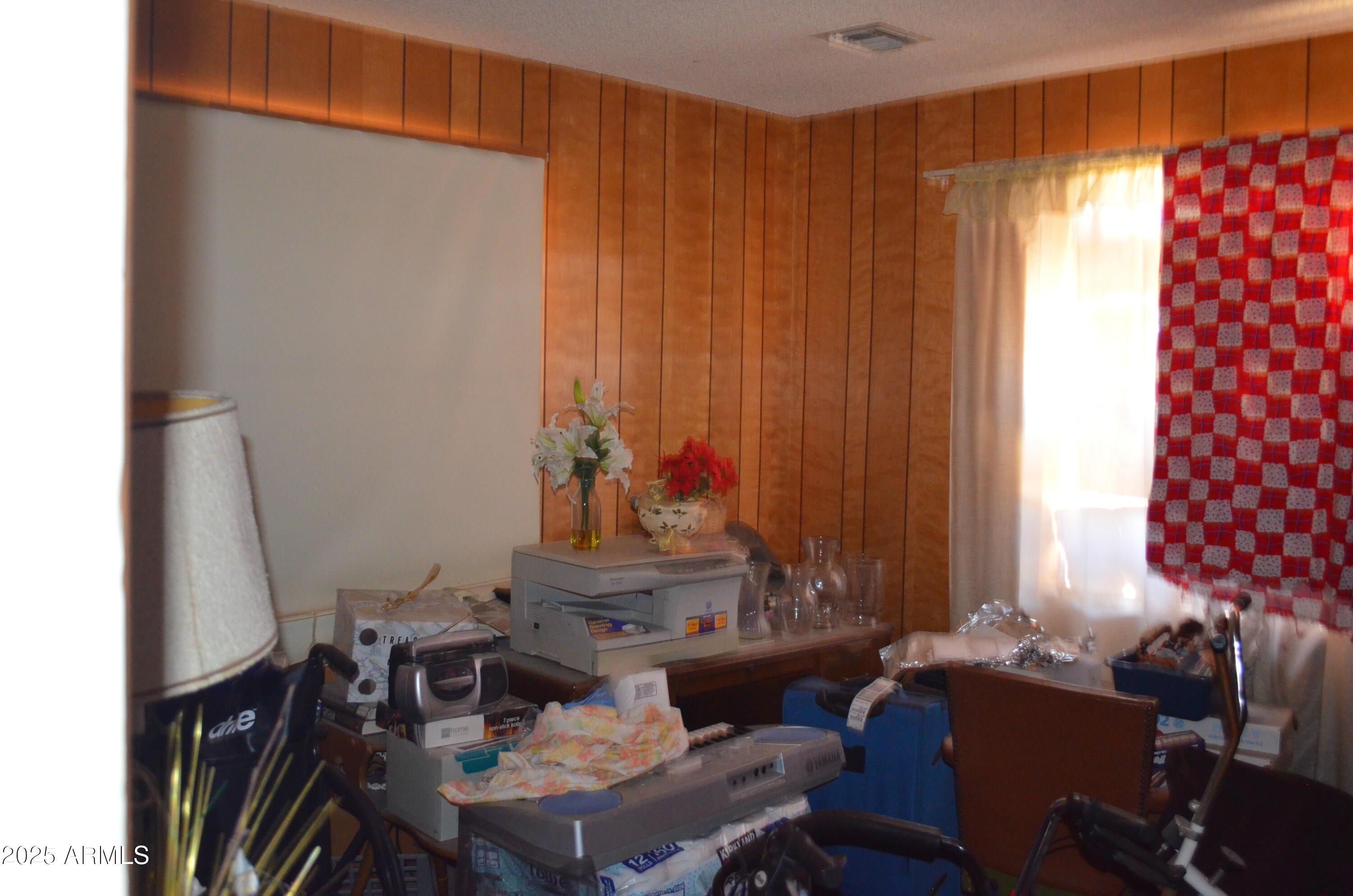 Glendale, Arizona, 85301, United States, 2 Bedrooms Bedrooms, ,1 BathroomBathrooms,Residential,For Sale,1983785