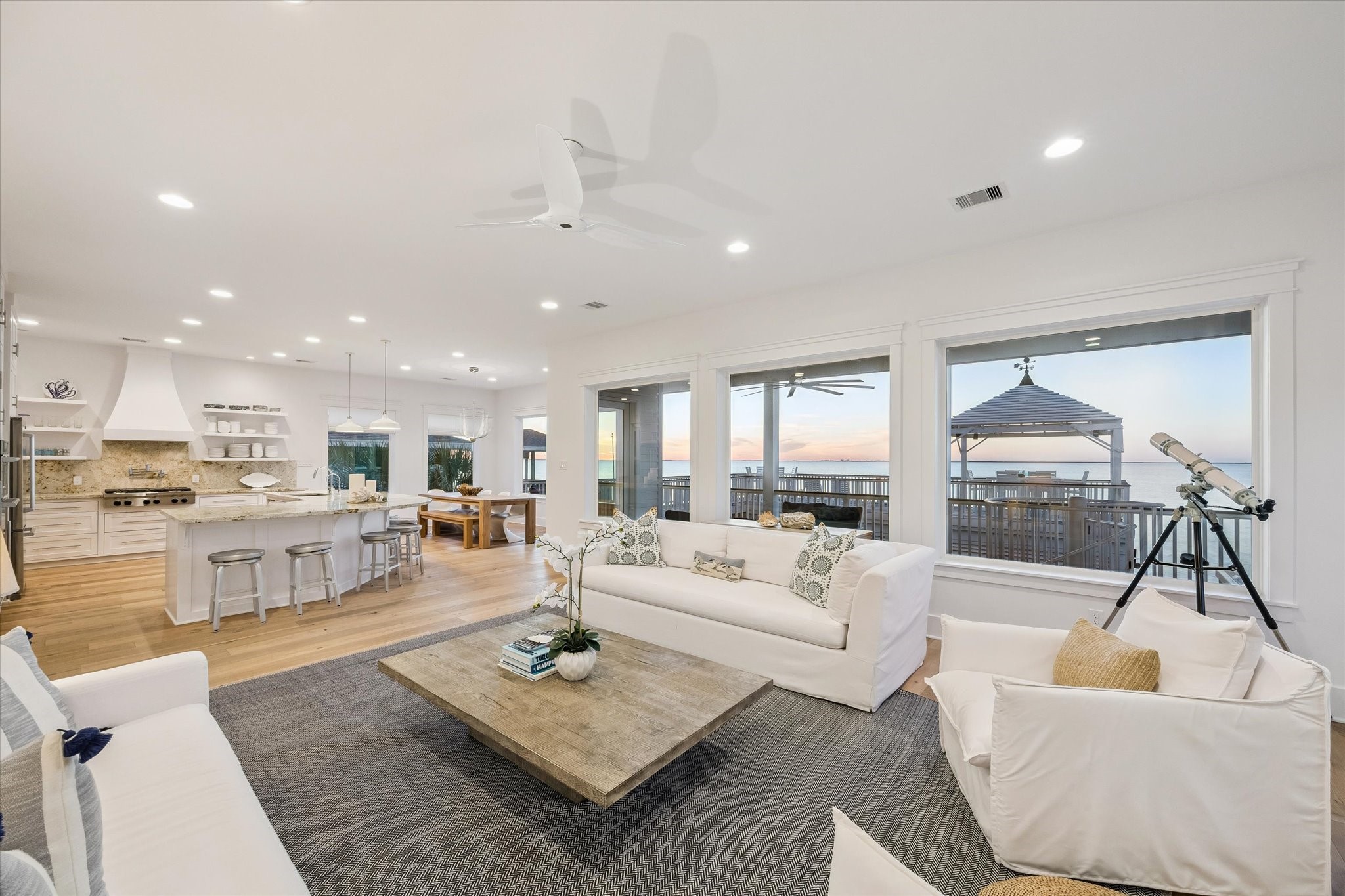  21914 Guadalupe Drive - 物件實景