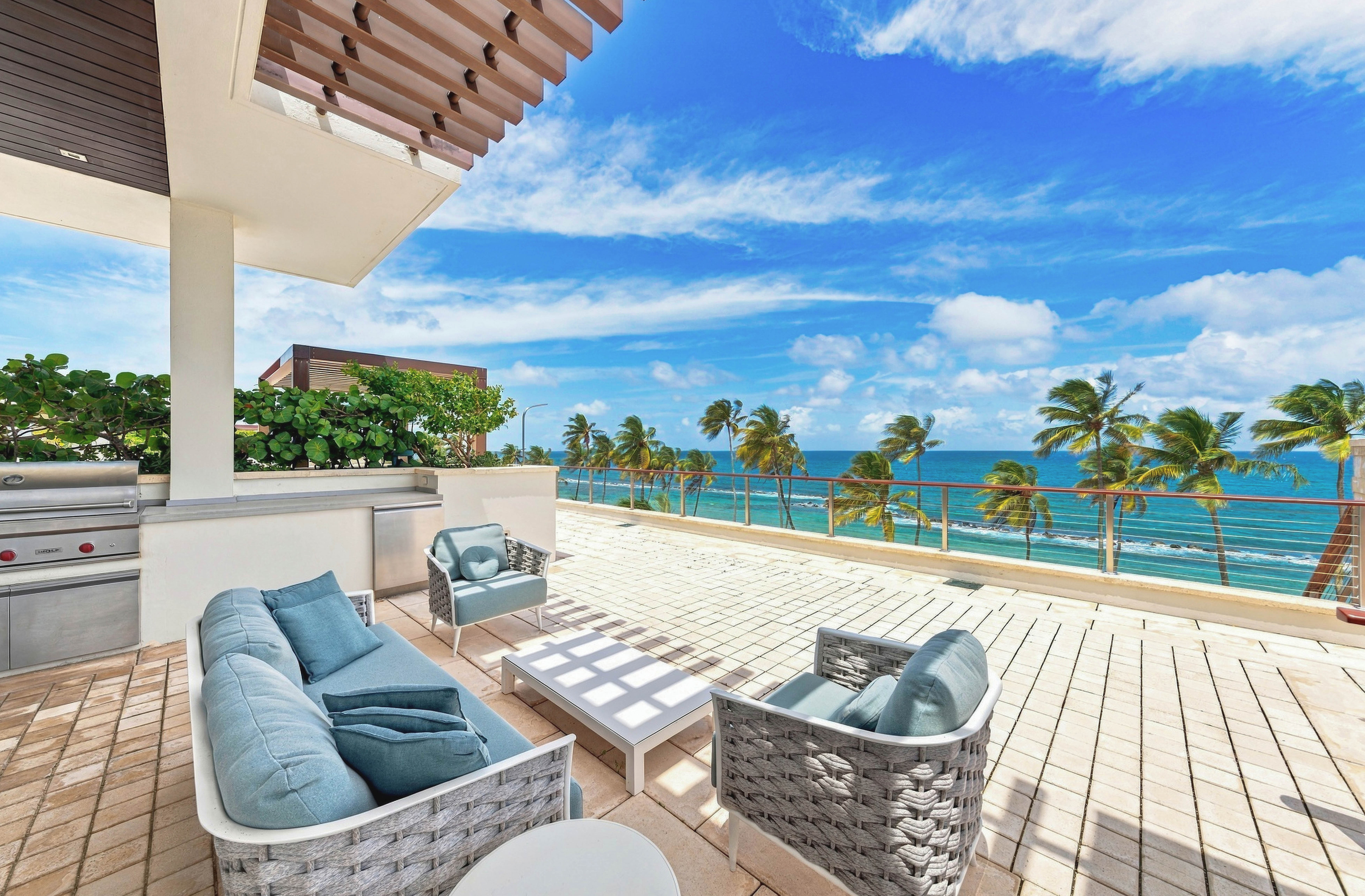  A Distinguished Oceanfront Penthouse on West Beach - 物件實景