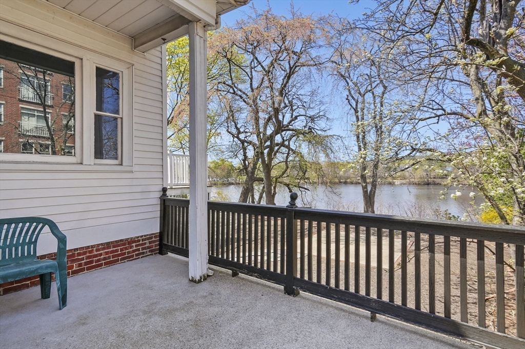 Waltham, Massachusetts, 02453, United States, 10 Bedrooms Bedrooms, ,5 BathroomsBathrooms,Residential,For Sale,1986333