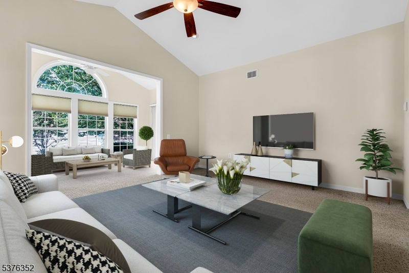 Franklin Twp., New Jersey, 08873, United States, 2 Bedrooms Bedrooms, ,2 BathroomsBathrooms,Residential,For Sale,1911173