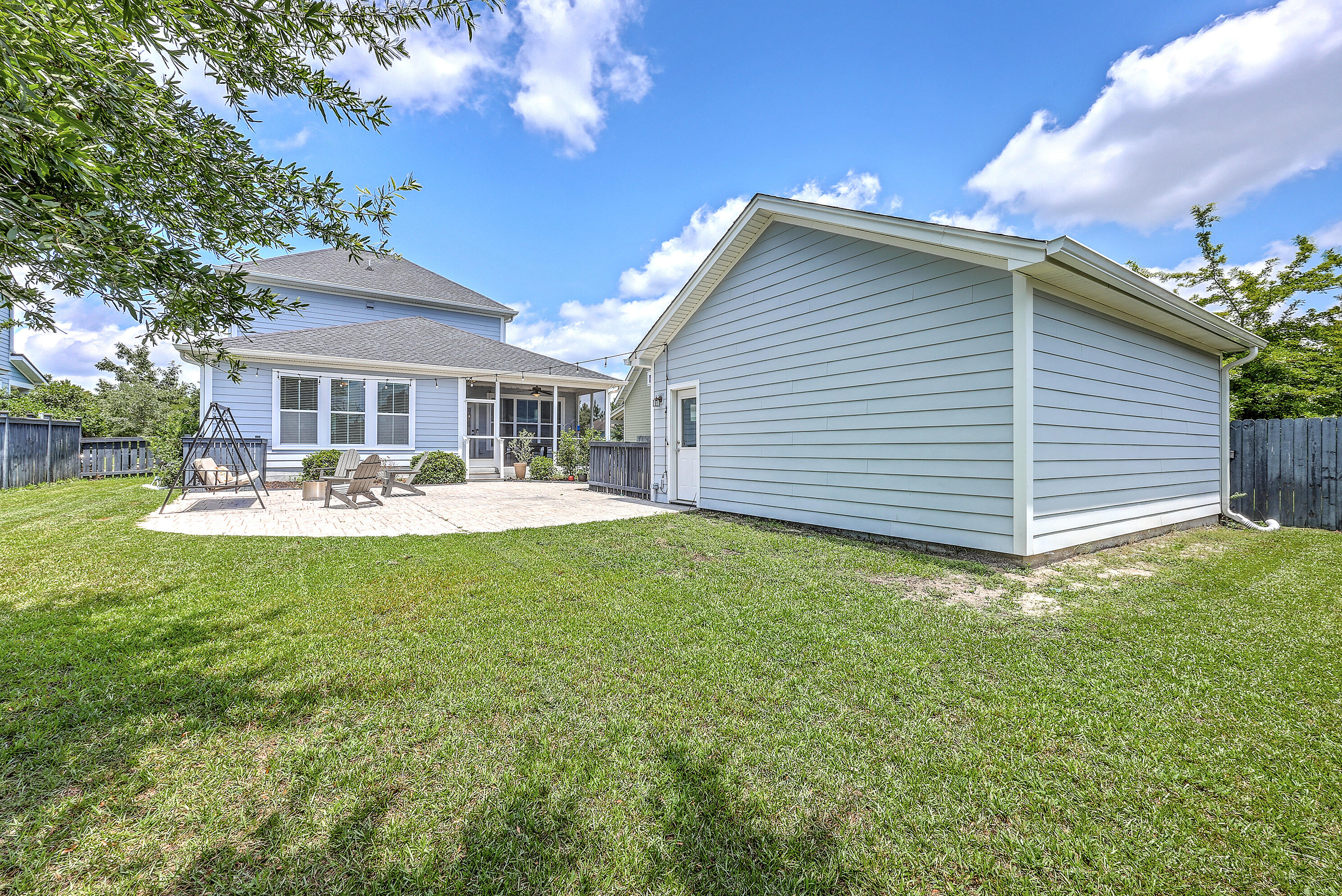 Summerville, South Carolina, 29486, United States, 3 Bedrooms Bedrooms, ,3 BathroomsBathrooms,Residential,For Sale,1889517