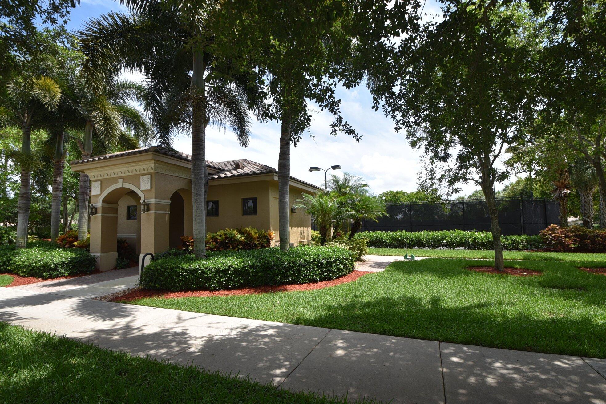 Lake Worth, Florida, 33467, United States, 4 Bedrooms Bedrooms, ,3 BathroomsBathrooms,Residential,For Sale,1829165