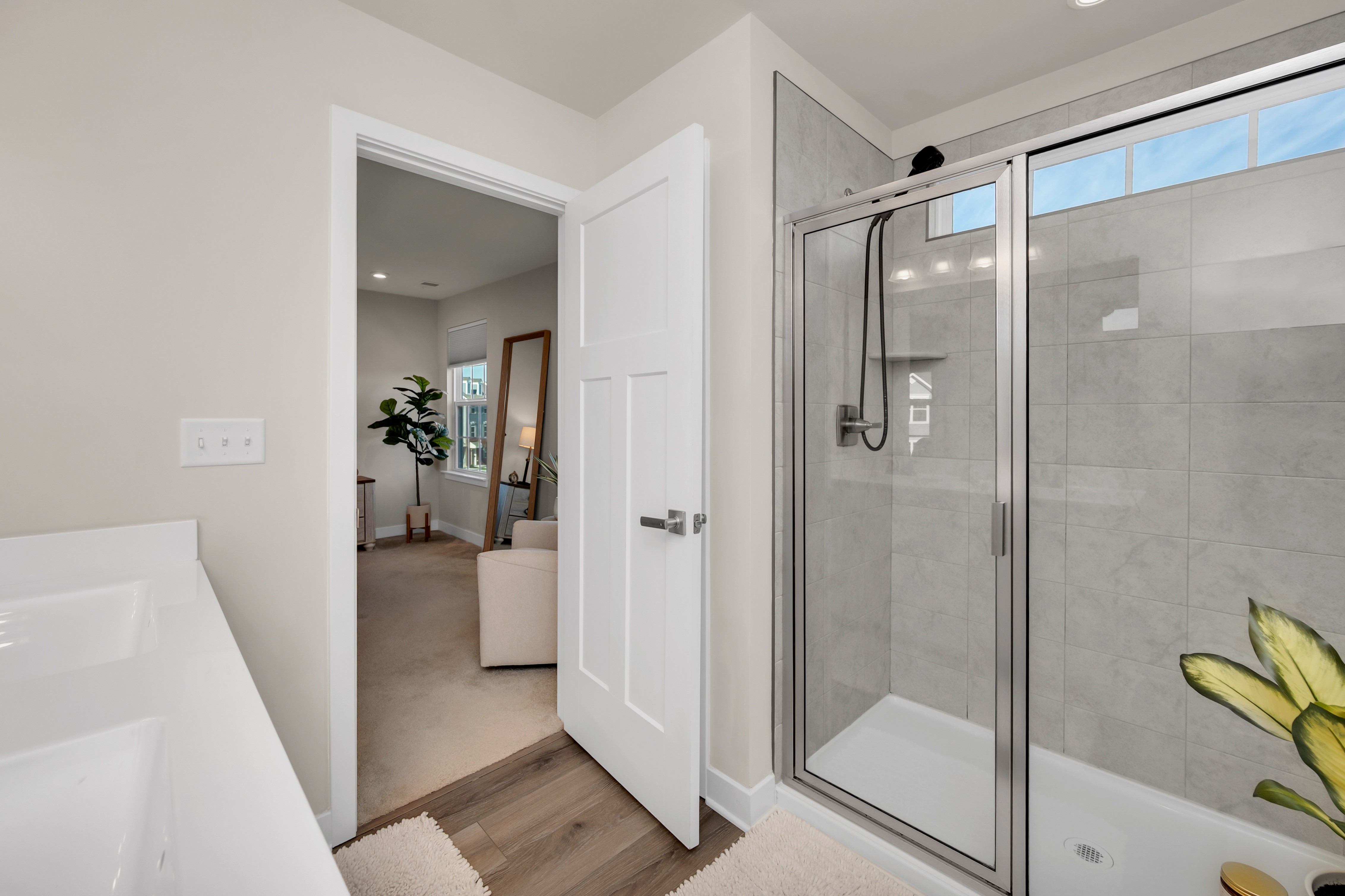  3-Bedroom, 2 full & 2 ½-Bath Townhome at Anchors @Glassworks - 物件實景