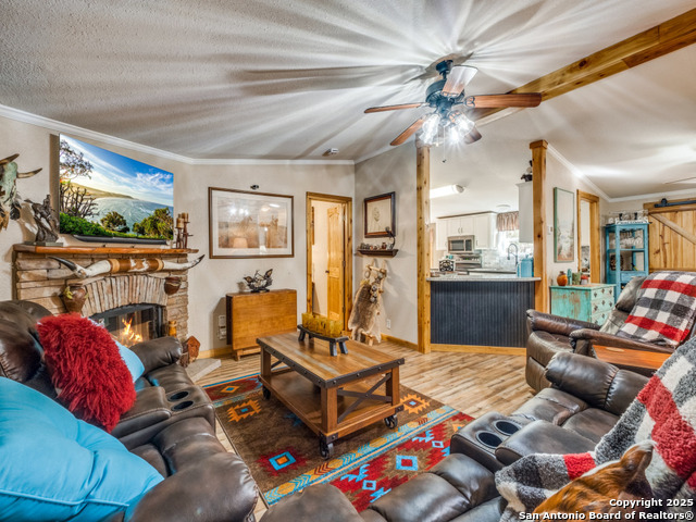 Bandera, Texas, 78003, United States, 4 Bedrooms Bedrooms, ,2 BathroomsBathrooms,Residential,For Sale,1932426
