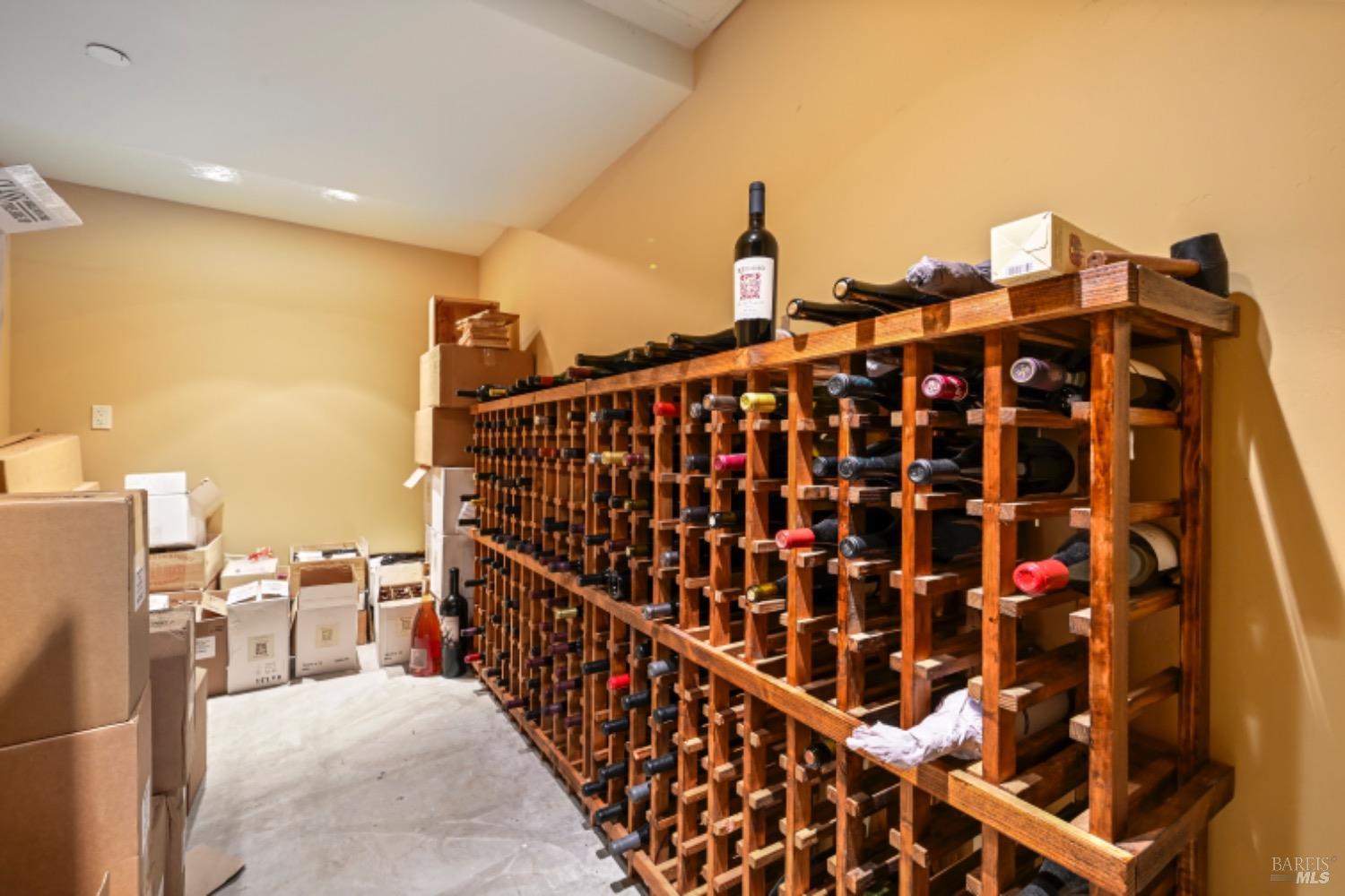 Cloverdale, California, 95425, United States, 5 Bedrooms Bedrooms, ,5 BathroomsBathrooms,Residential,For Sale,1759747