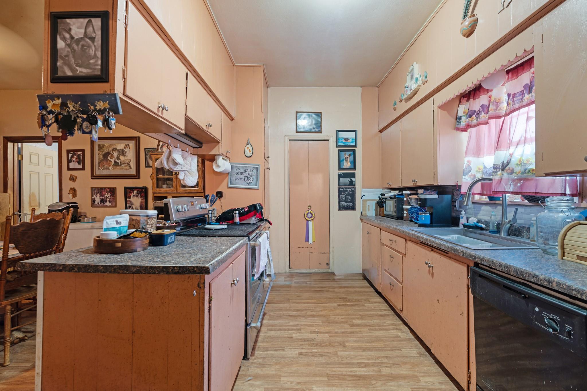 Blossom, Texas, 75416, United States, 3 Bedrooms Bedrooms, ,2 BathroomsBathrooms,Residential,For Sale,1880566