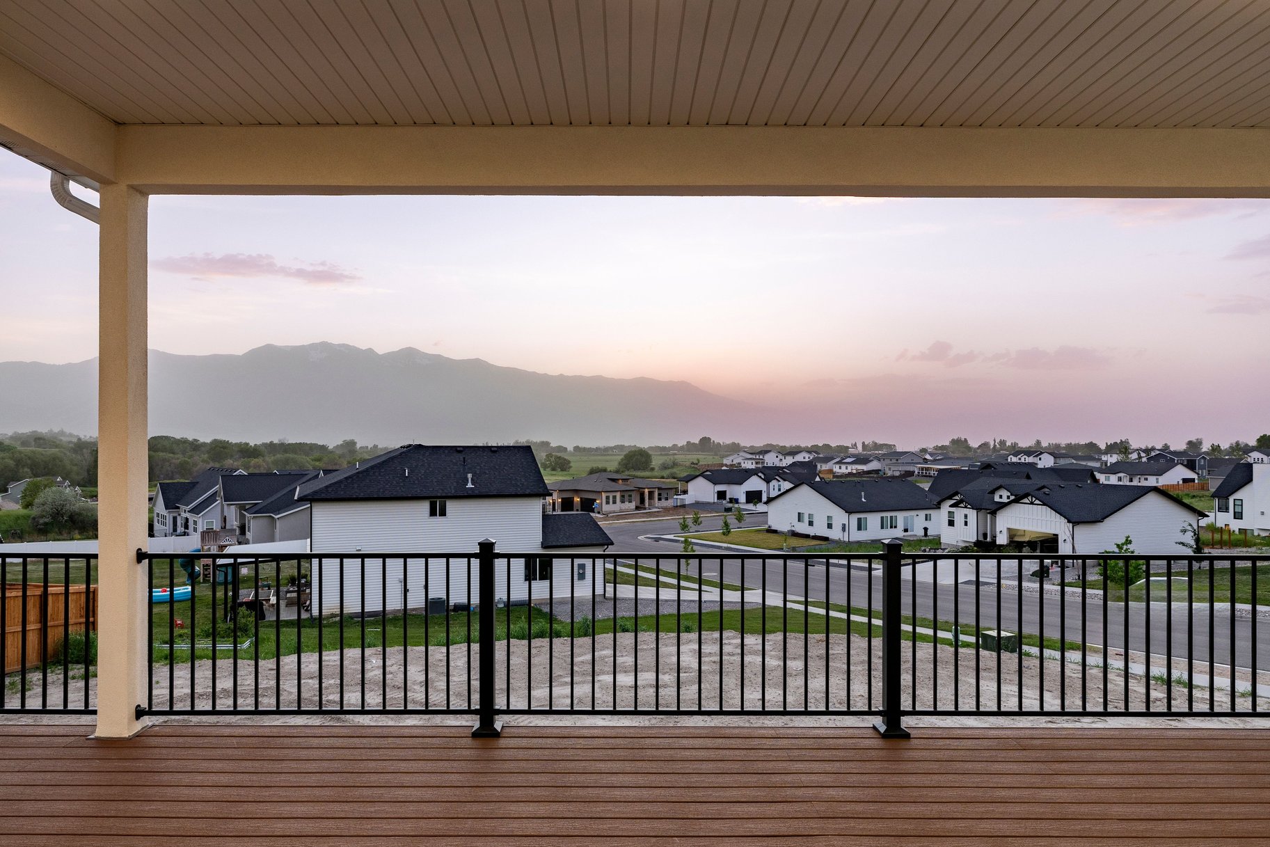  Brand New Hyrum Home. Thoughtfully Built, Beautiful Mountain Views. - 物件實景