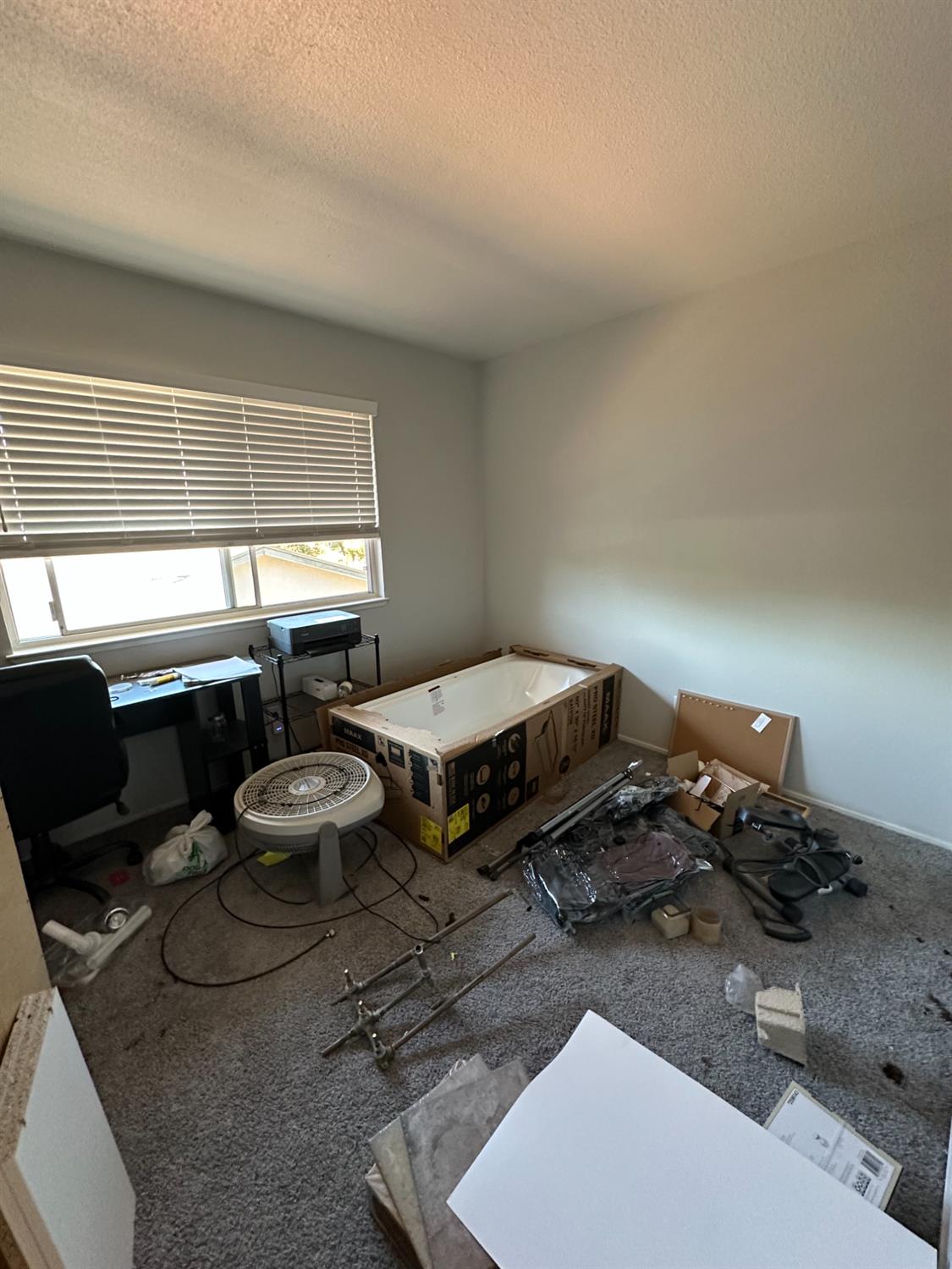 Sacramento, California, 95826, United States, 4 Bedrooms Bedrooms, ,3 BathroomsBathrooms,Residential,For Sale,1898799