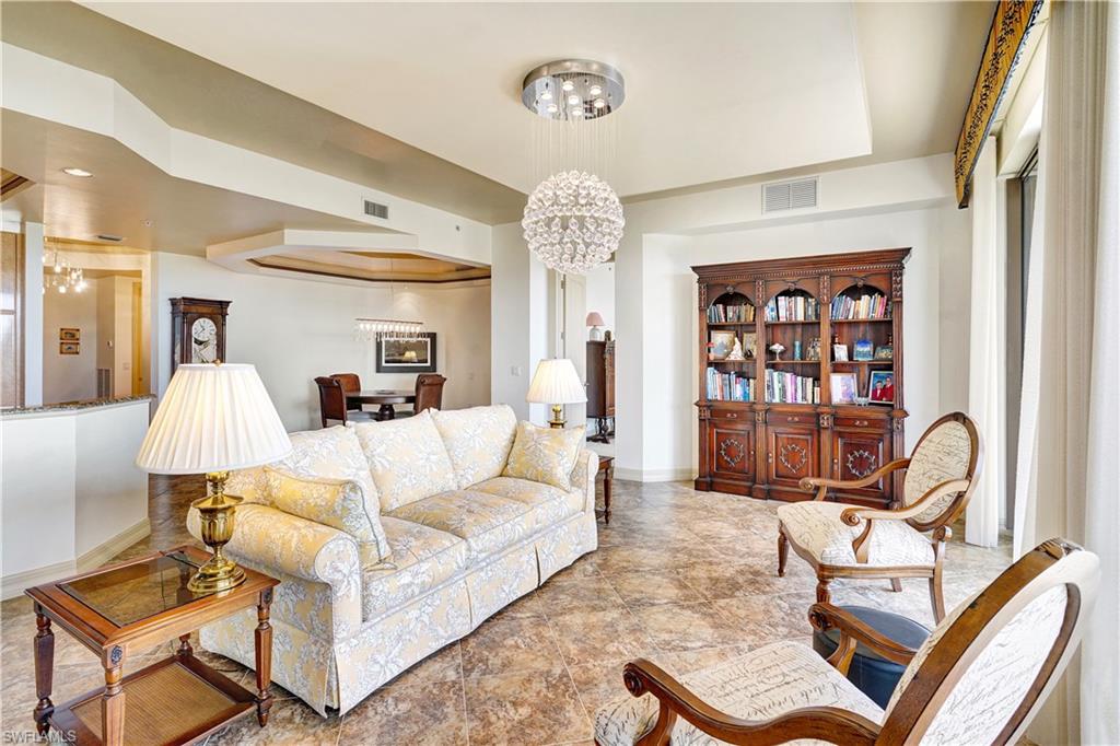 Fort Myers, Florida, 33907, United States, 2 Bedrooms Bedrooms, ,3 BathroomsBathrooms,Residential,For Sale,1994873