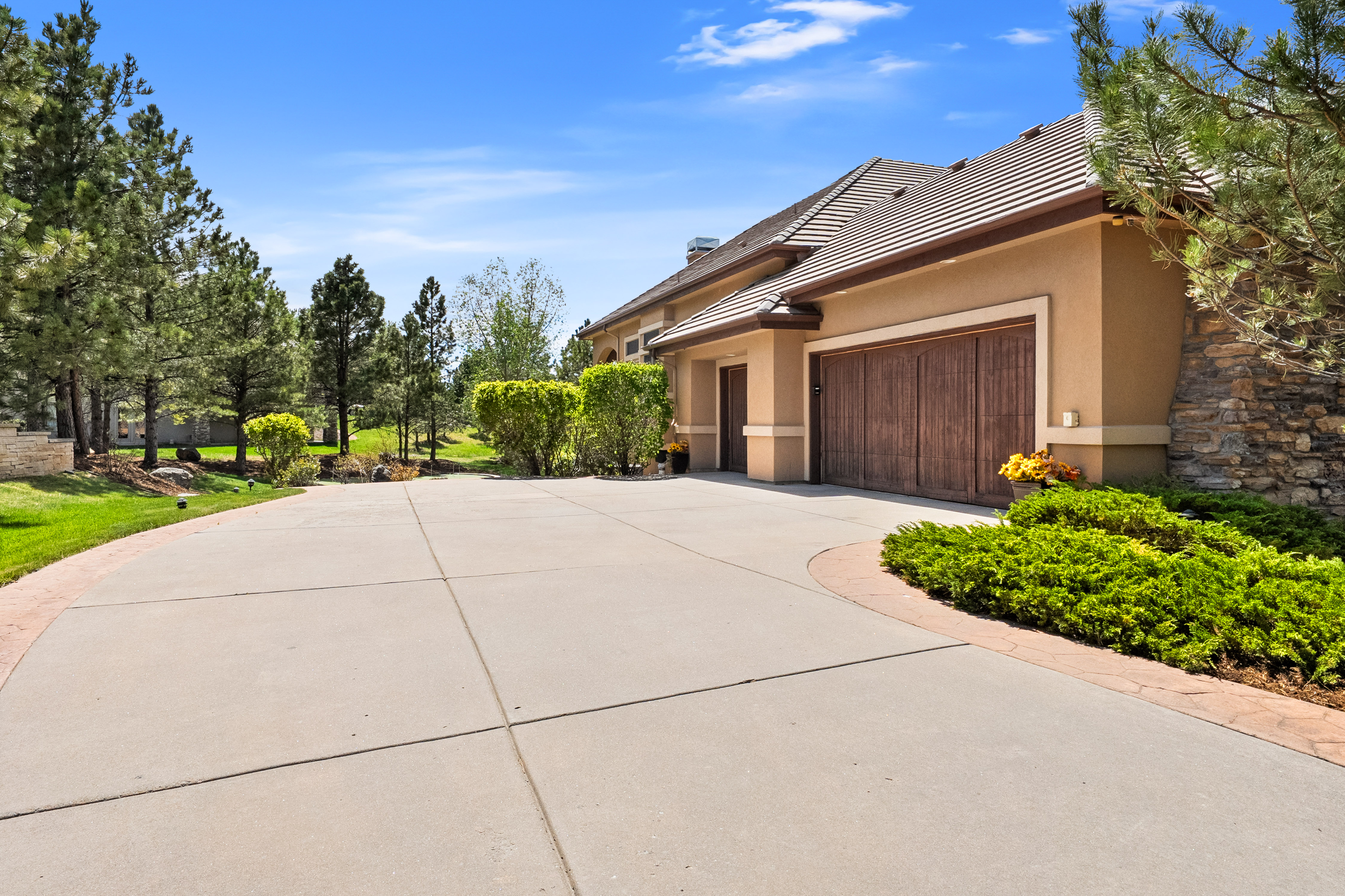  Exceptional ranch-style home in the prestigious gated golf course community - 物件實景