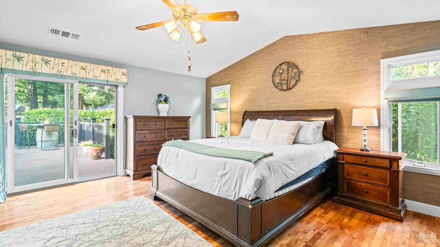 Vacaville, California, 95688, United States, 4 Bedrooms Bedrooms, ,2 BathroomsBathrooms,Residential,For Sale,1857826