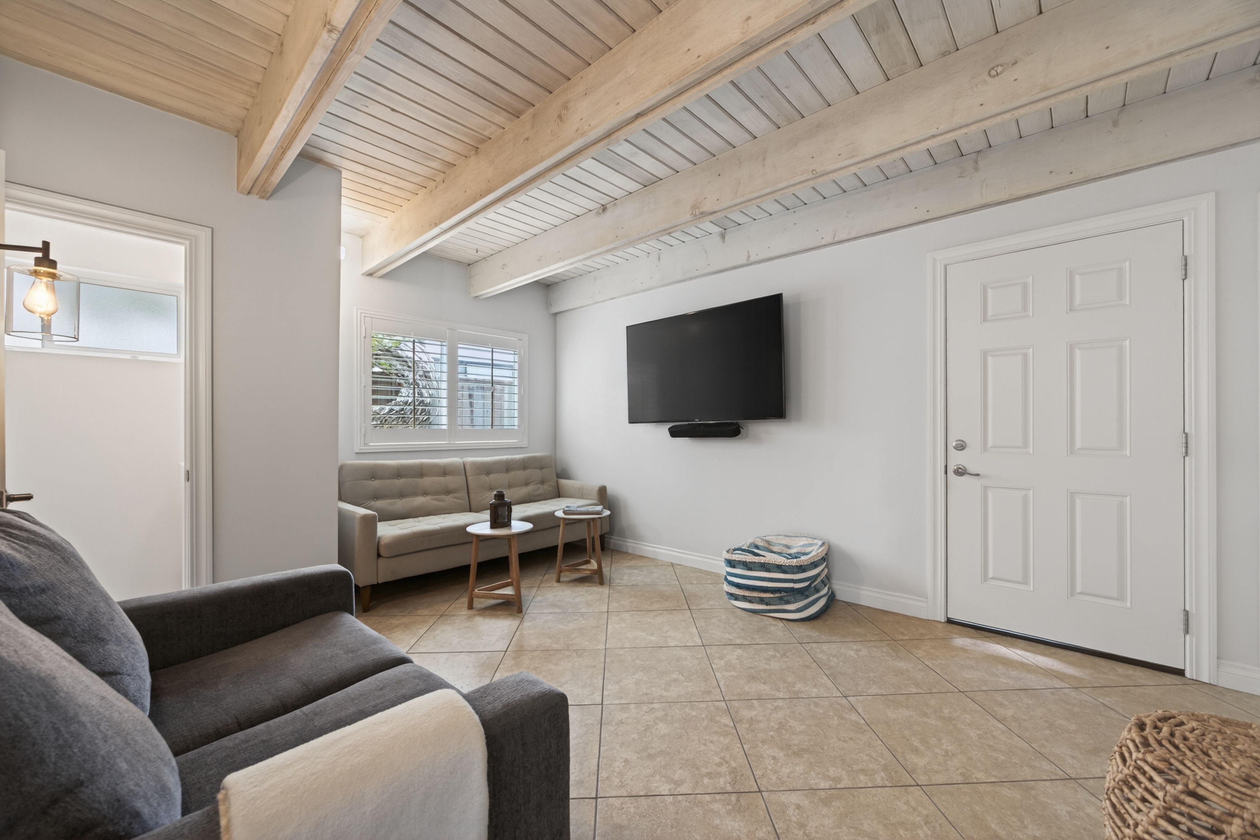  1248 Marthas Vineyard Court, Ventura, CA 93001 - 物件實景