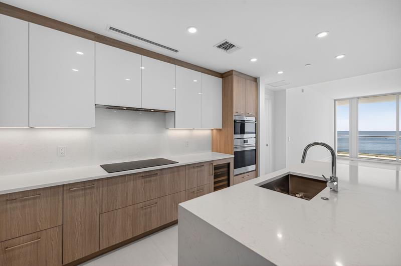 Fort Lauderdale, Florida, 33304, United States, 2 Bedrooms Bedrooms, ,4 BathroomsBathrooms,Residential,For Sale,2002084