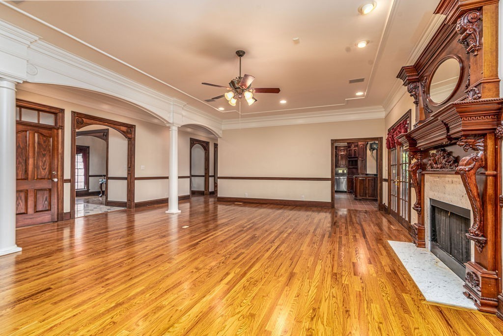 Clarksville, Tennessee, 37043, United States, 7 Bedrooms Bedrooms, ,7 BathroomsBathrooms,Residential,For Sale,1999210