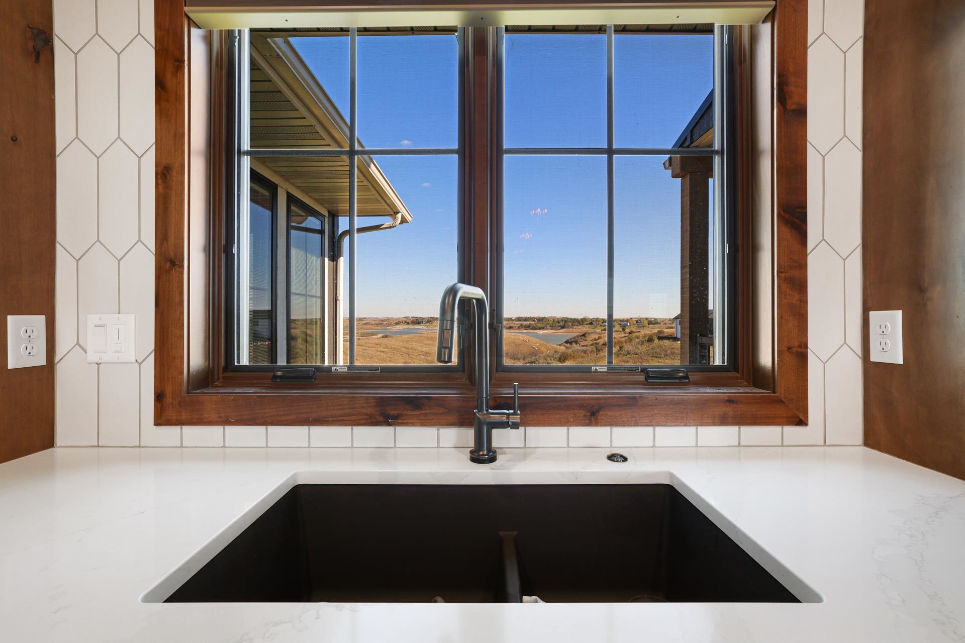 Garrison, North Dakota, 58540, United States, 4 Bedrooms Bedrooms, ,3 BathroomsBathrooms,Residential,For Sale,1975291