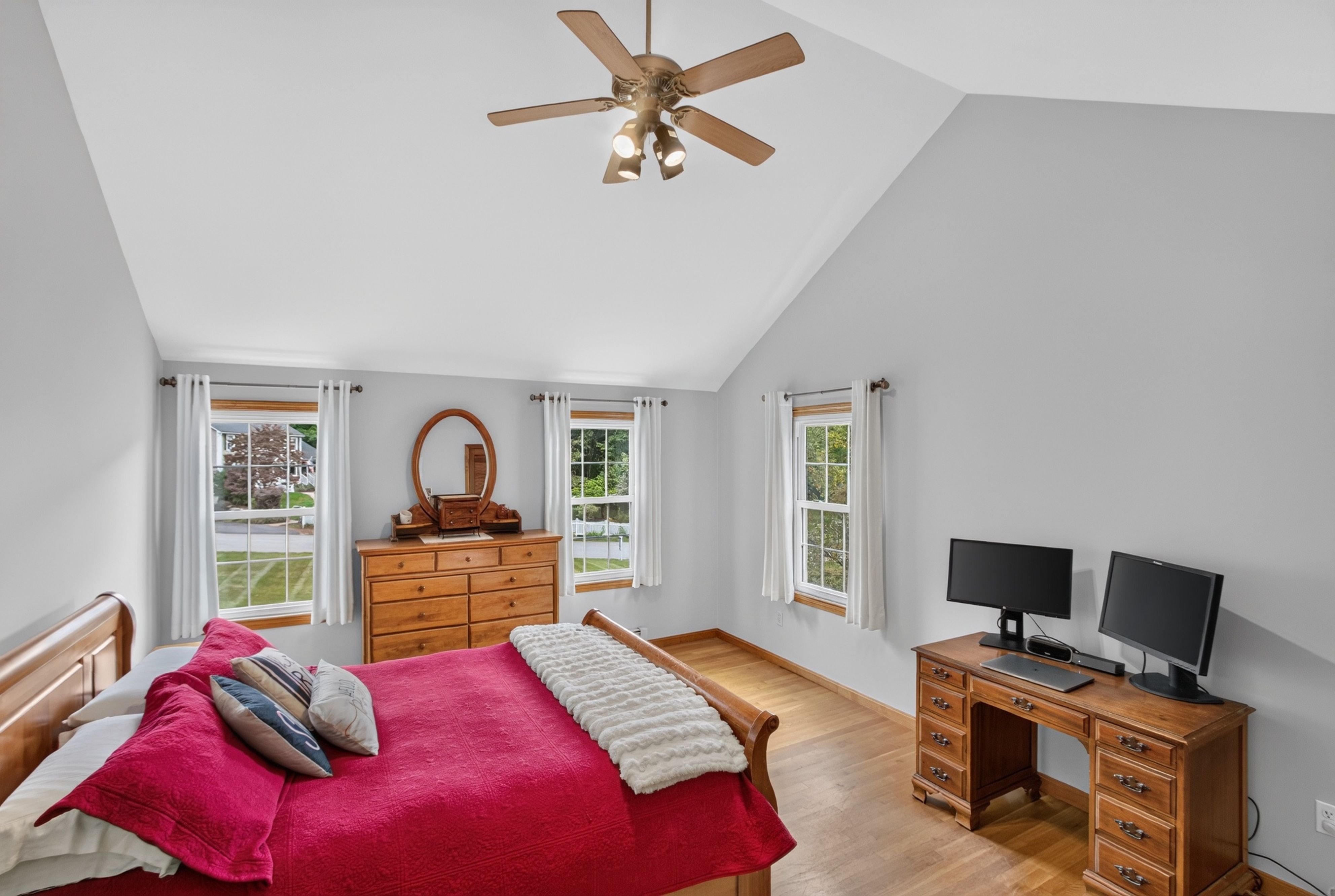  2 Orion Road, Pepperell, MA, 01463 - 物件實景