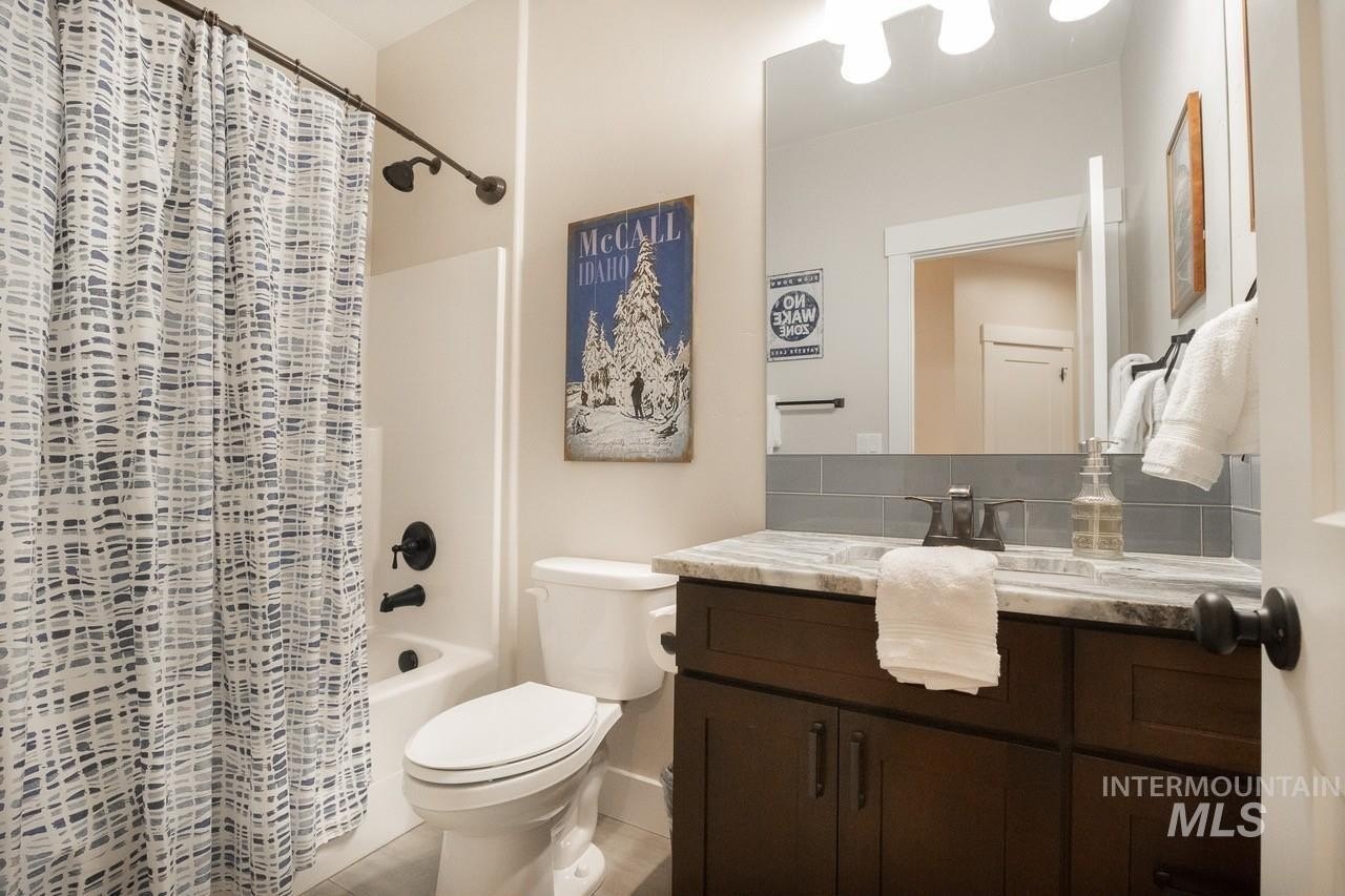 McCall, Idaho, 83638, United States, 4 Bedrooms Bedrooms, ,3 BathroomsBathrooms,Residential,For Sale,1763281