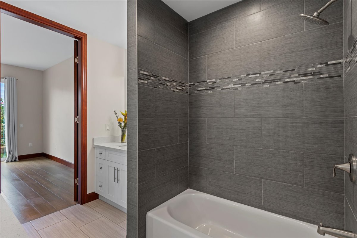 Kihei, Hawaii, 96753, United States, 3 Bedrooms Bedrooms, ,2 BathroomsBathrooms,Residential,For Sale,1983138