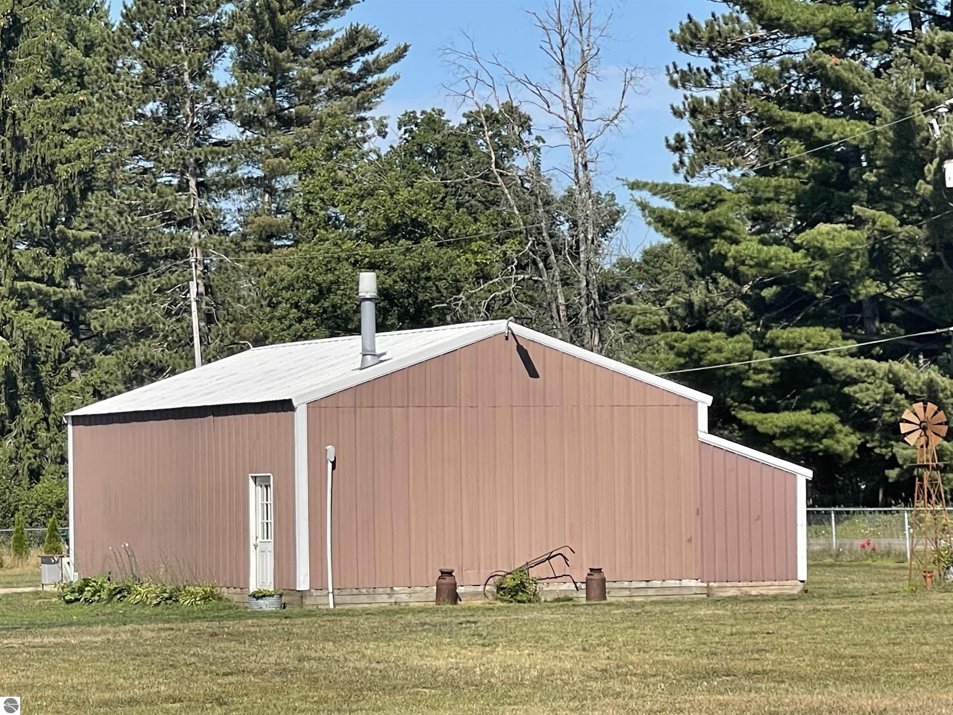 Harrison, Michigan, 48625, United States, 3 Bedrooms Bedrooms, ,3 BathroomsBathrooms,Residential,For Sale,1982691