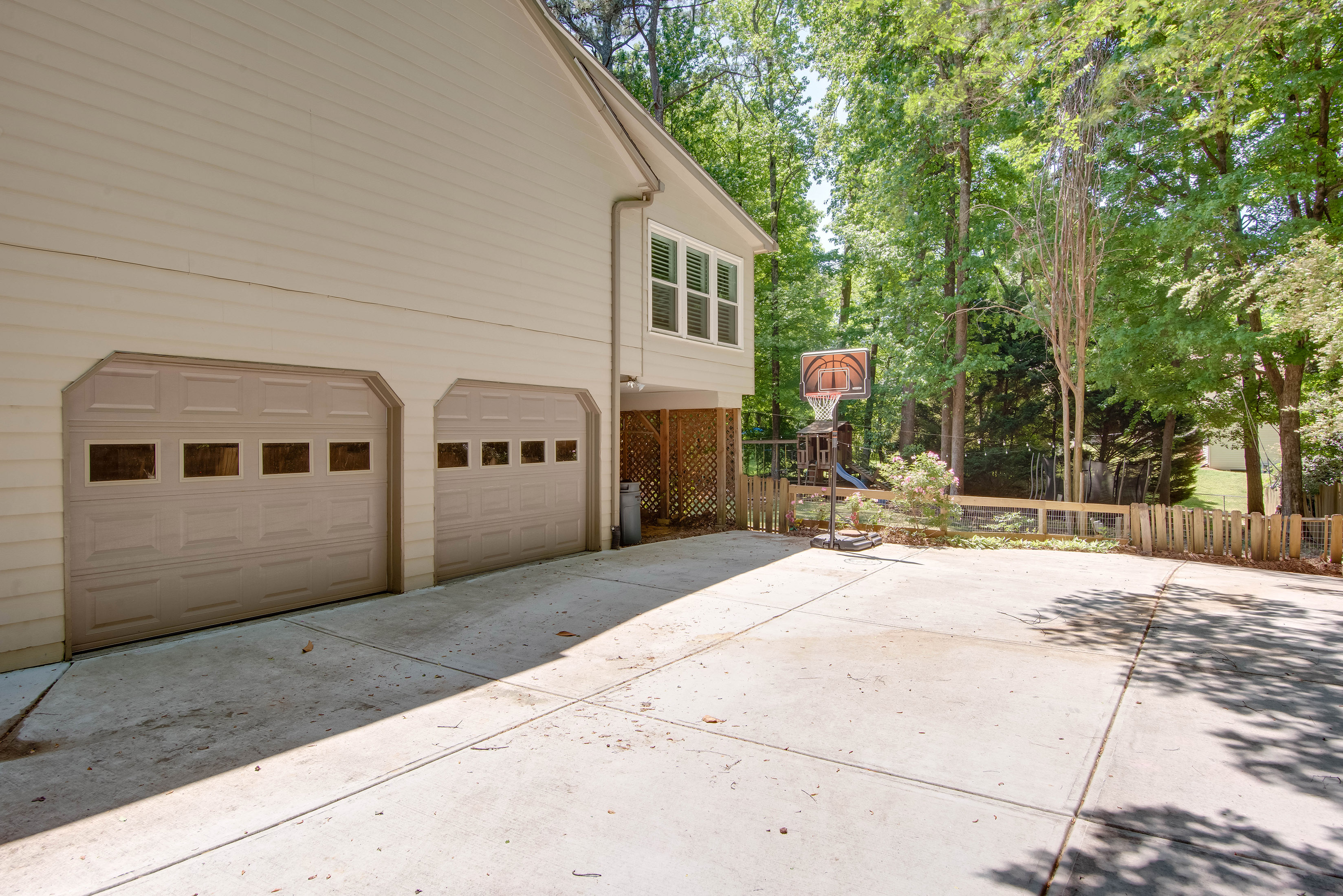  Tucked into an Established Neighborhood in the Heart of Peachtree Corners - 物件實景