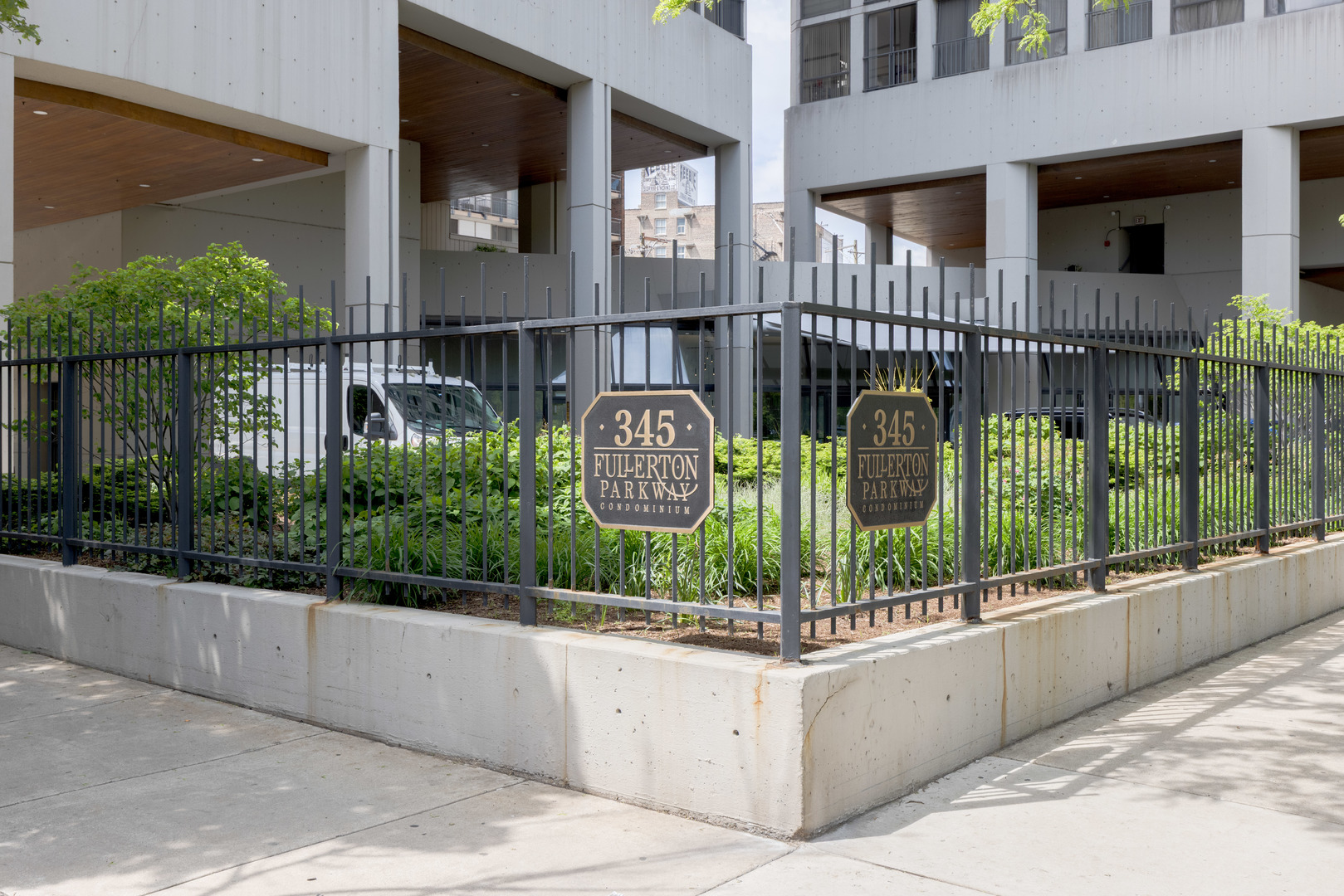Chicago, Illinois, 60614, United States, 2 Bedrooms Bedrooms, ,3 BathroomsBathrooms,Residential,For Sale,1901685